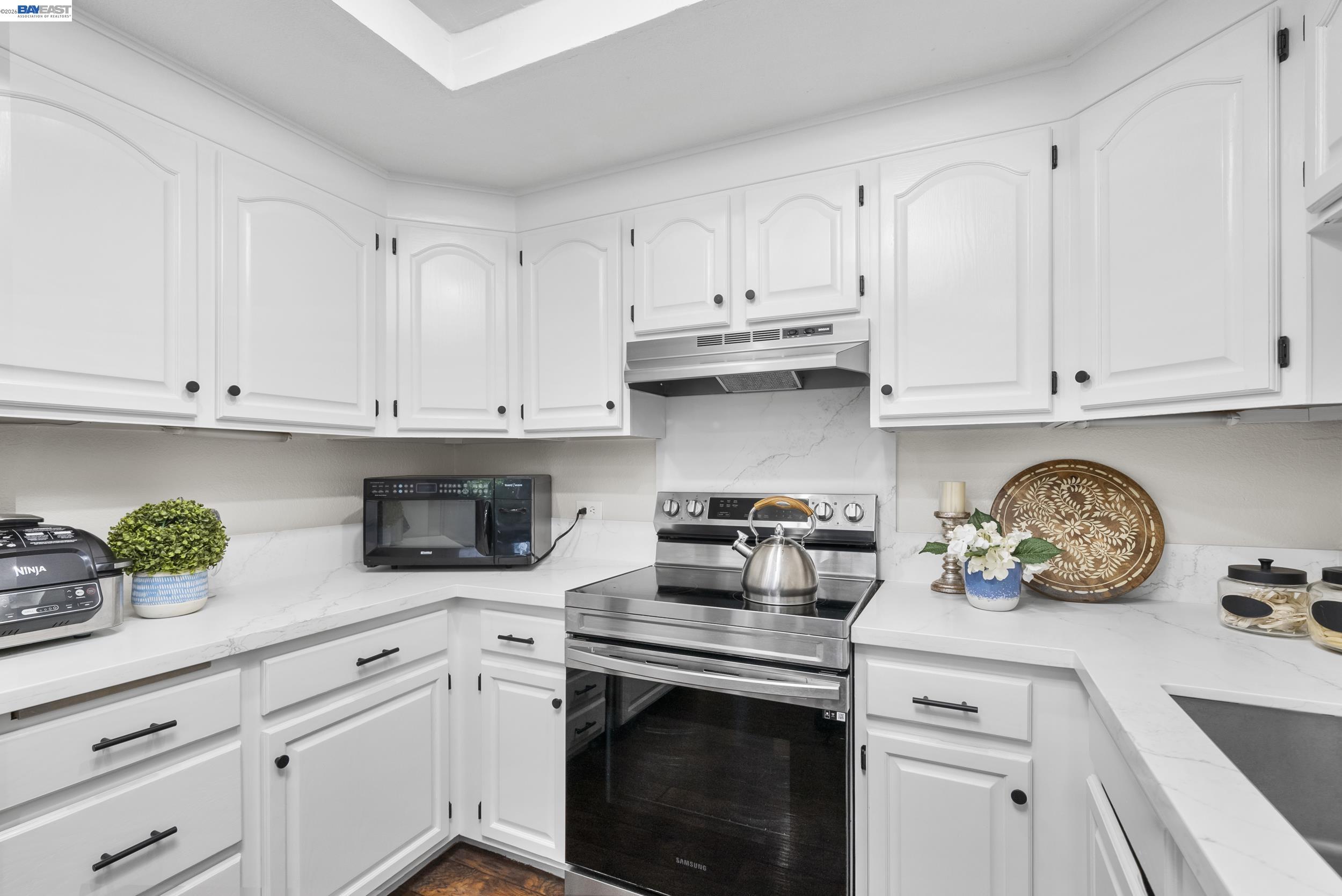 Photo #9: 41131305 Listing: Photo #9