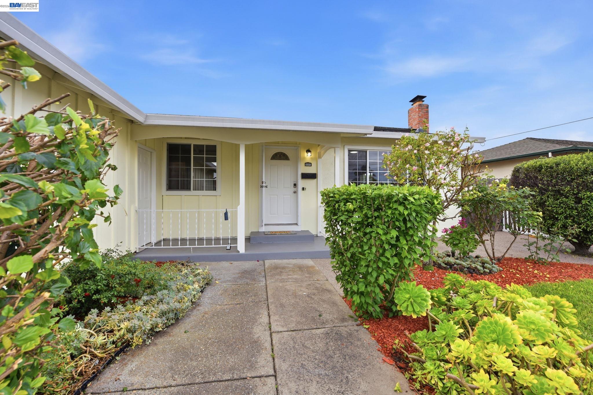 Detail Gallery Image 3 of 71 For 36005 Rosewood Dr, Newark,  CA 94560 - 3 Beds | 2 Baths