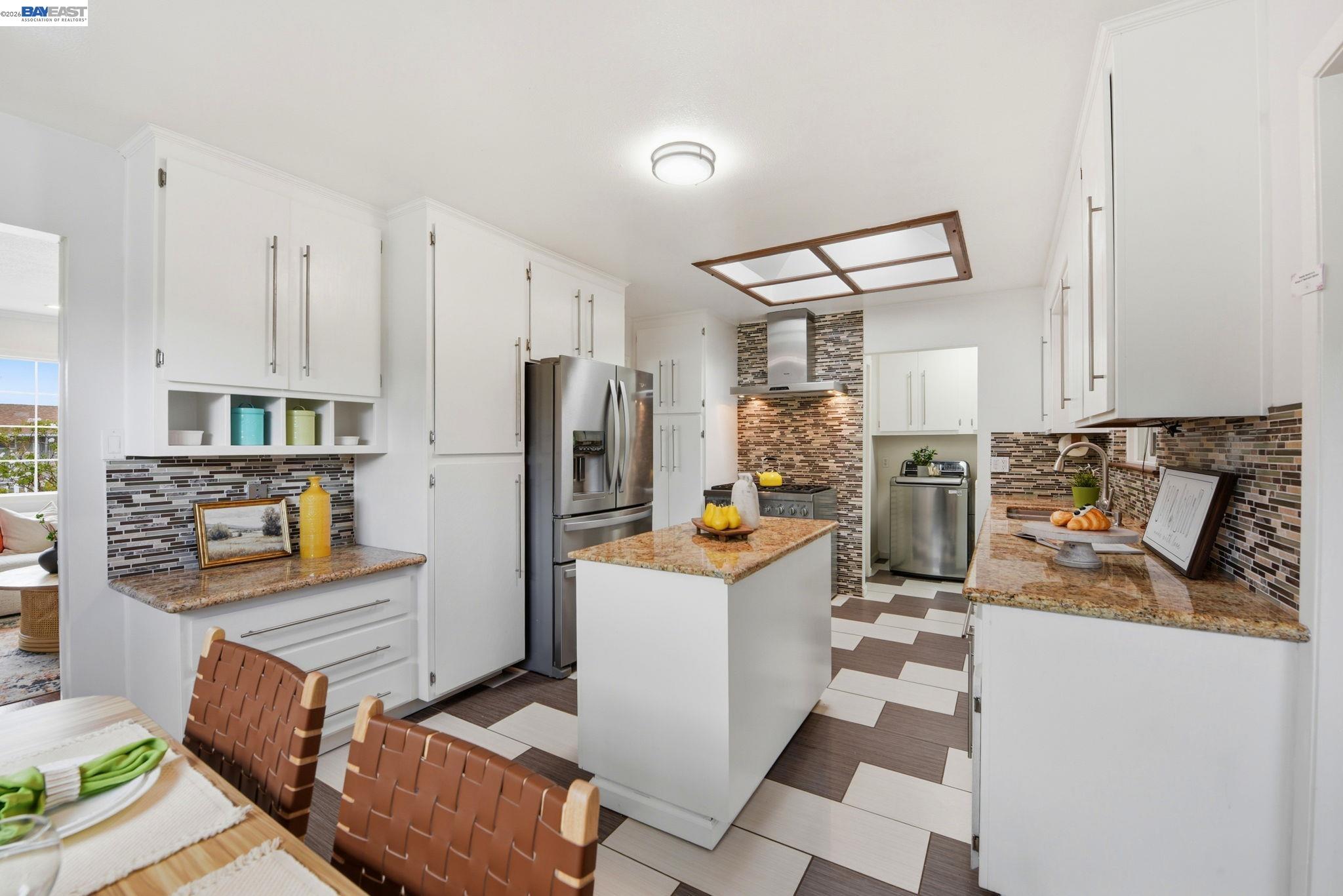 Detail Gallery Image 8 of 71 For 36005 Rosewood Dr, Newark,  CA 94560 - 3 Beds | 2 Baths