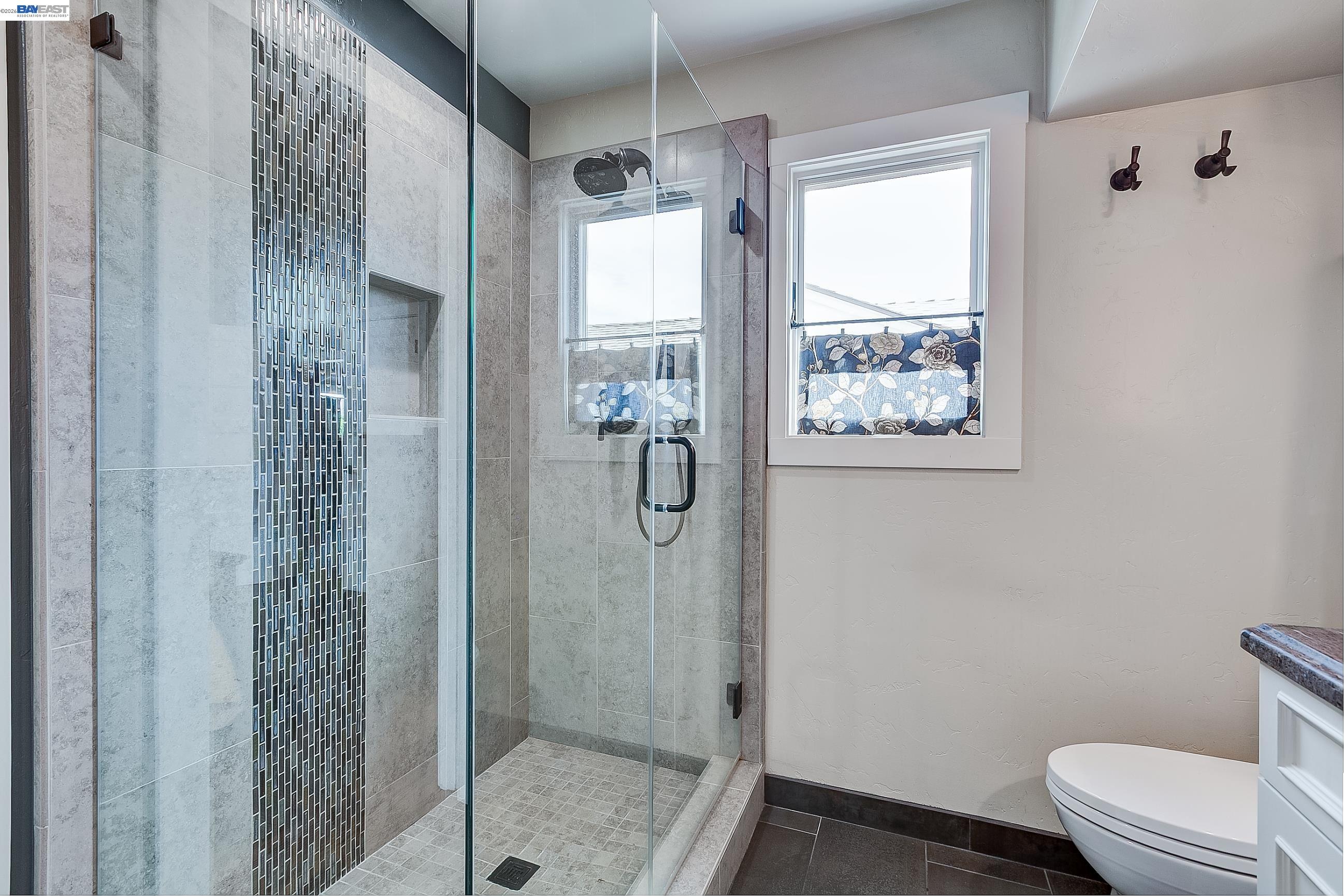 Detail Gallery Image 24 of 51 For 1428 Abbey Ave, San Leandro,  CA 94579 - 3 Beds | 2/1 Baths