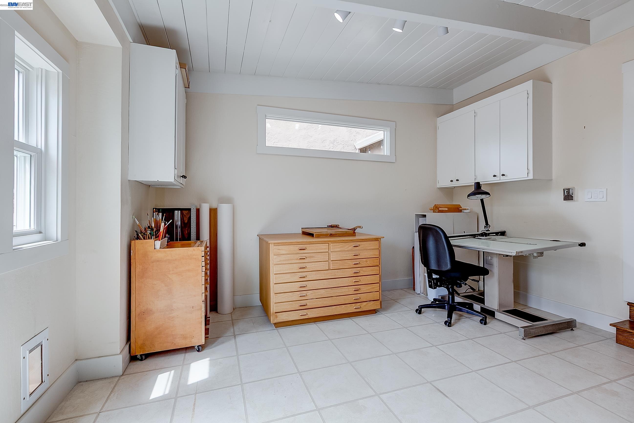 Detail Gallery Image 29 of 51 For 1428 Abbey Ave, San Leandro,  CA 94579 - 3 Beds | 2/1 Baths