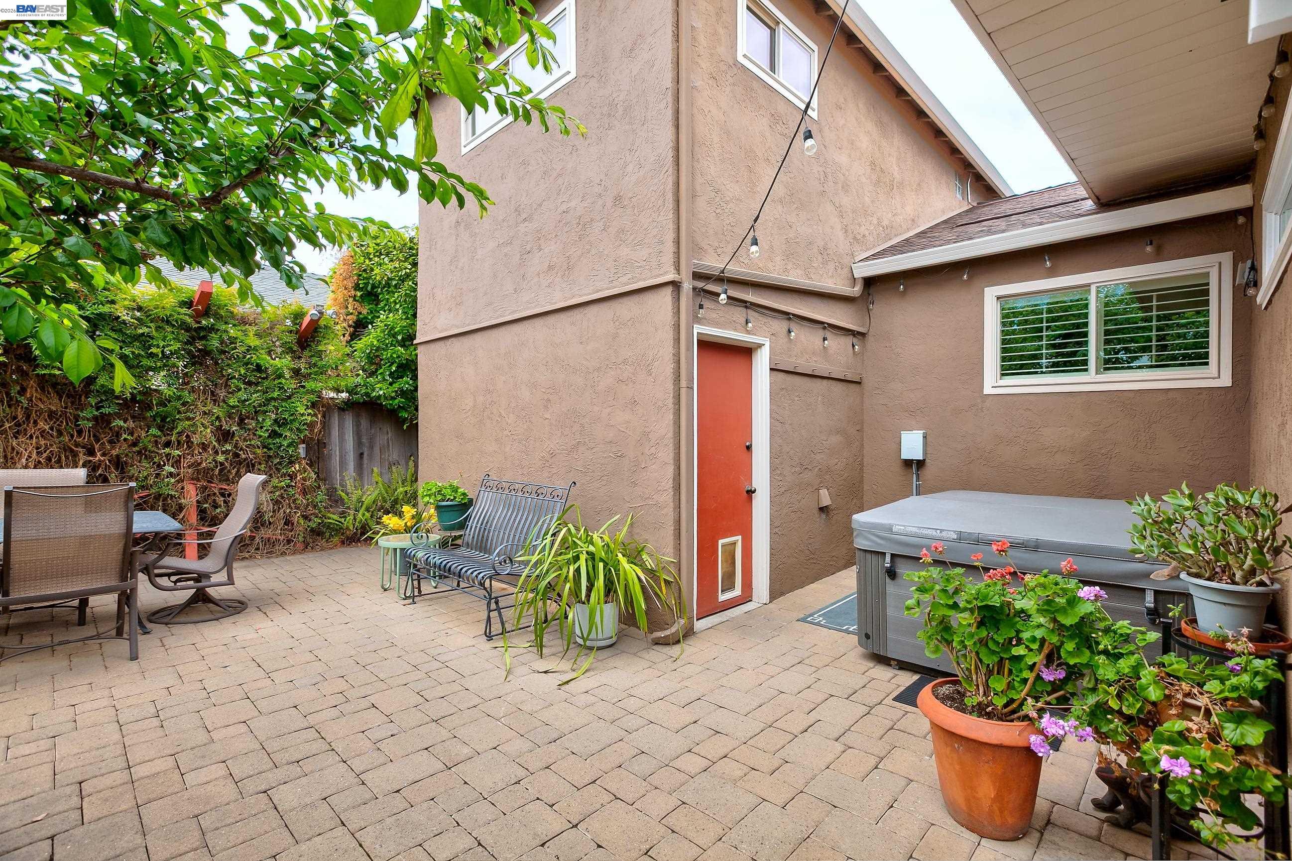 Detail Gallery Image 45 of 51 For 1428 Abbey Ave, San Leandro,  CA 94579 - 3 Beds | 2/1 Baths