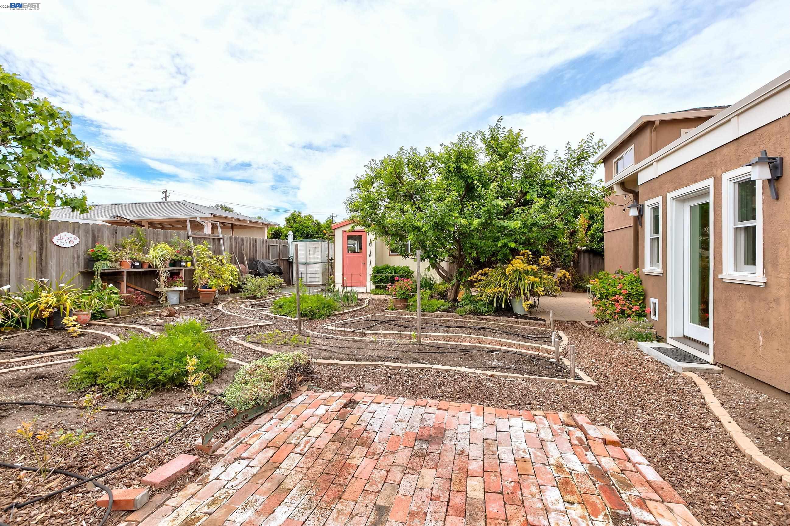 Detail Gallery Image 46 of 51 For 1428 Abbey Ave, San Leandro,  CA 94579 - 3 Beds | 2/1 Baths