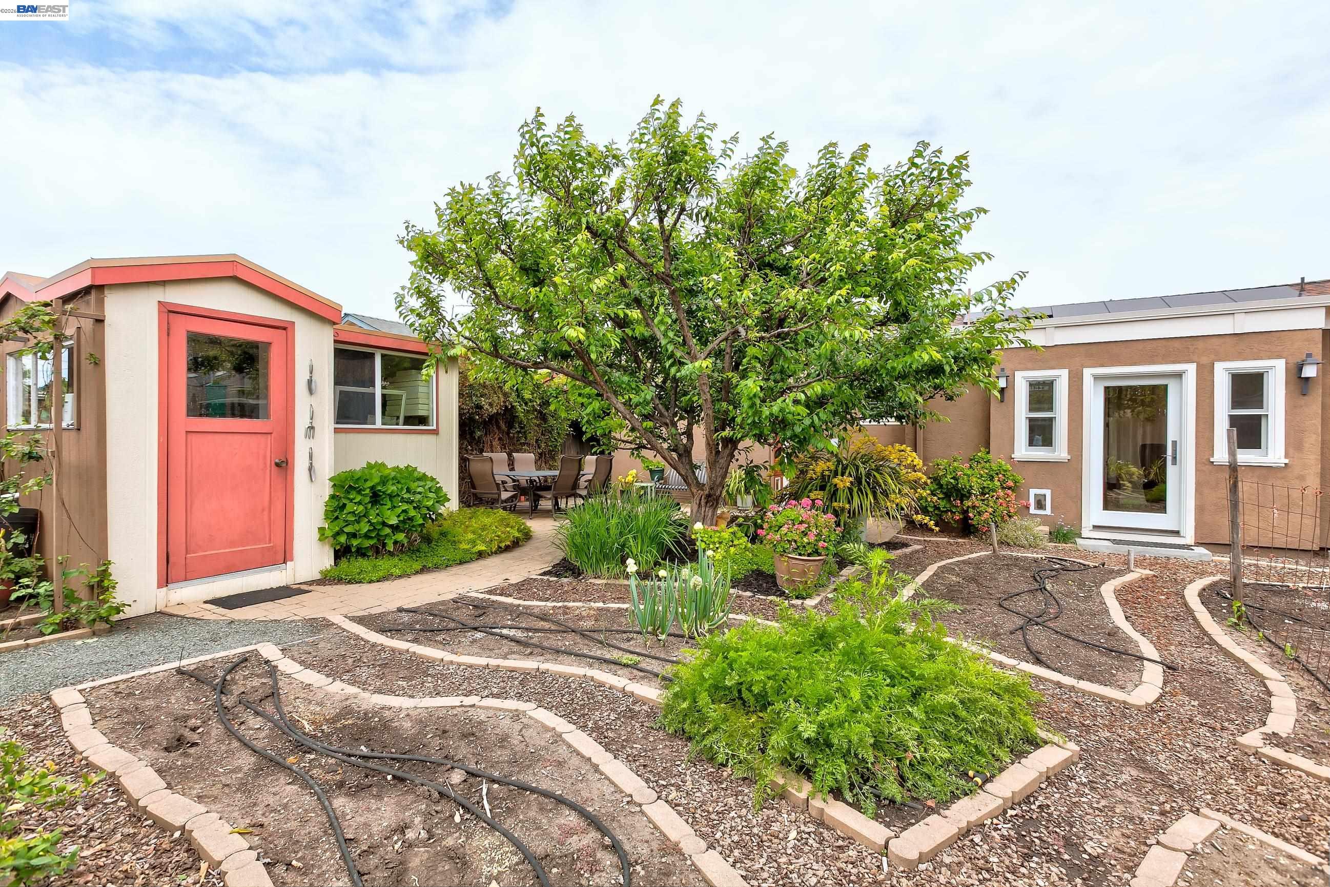 Detail Gallery Image 49 of 51 For 1428 Abbey Ave, San Leandro,  CA 94579 - 3 Beds | 2/1 Baths