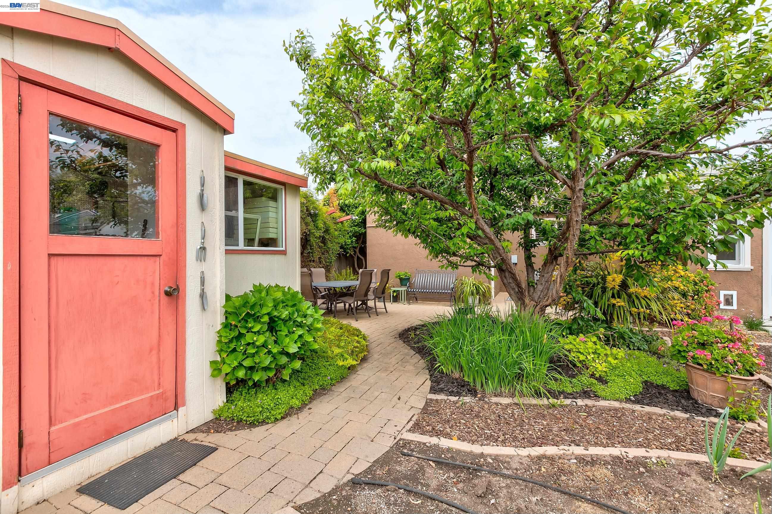 Detail Gallery Image 51 of 51 For 1428 Abbey Ave, San Leandro,  CA 94579 - 3 Beds | 2/1 Baths