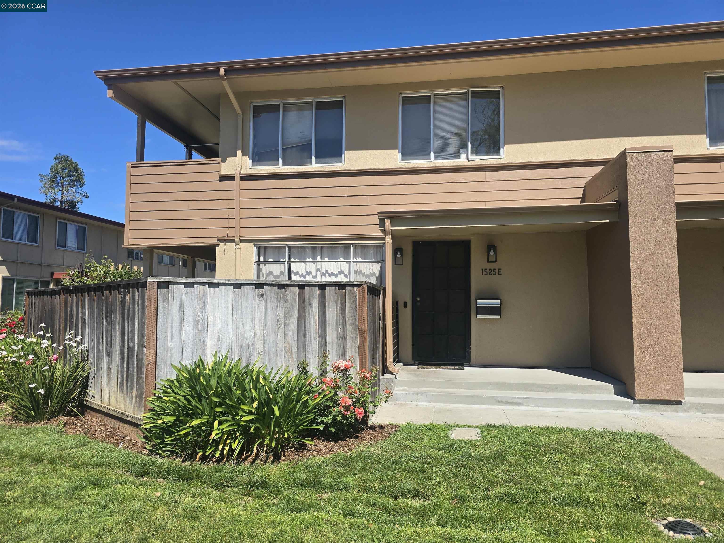 Front Image Thumbnail for CC41131309