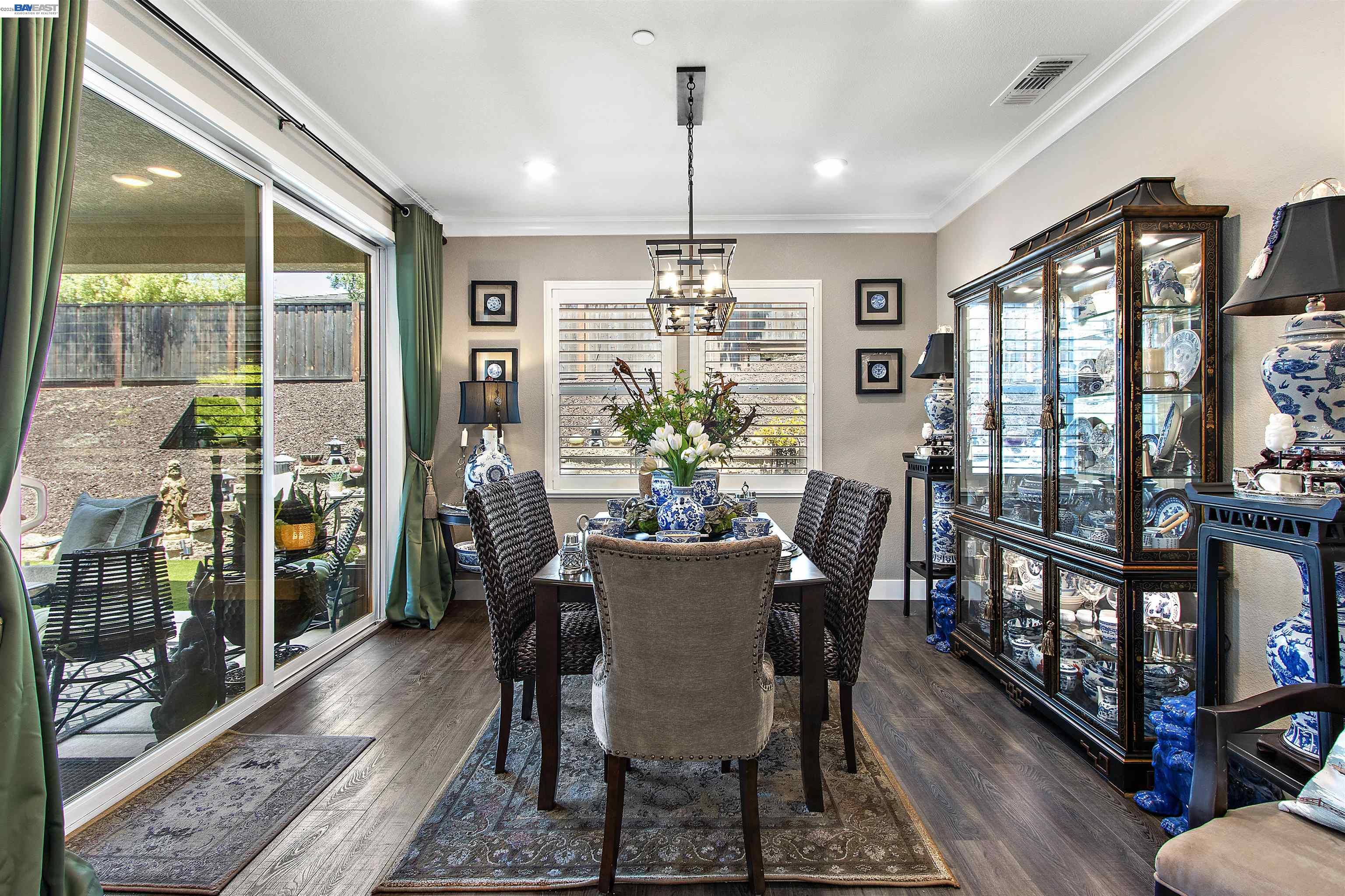 Detail Gallery Image 14 of 59 For 1311 Amalfi Ct, San Ramon,  CA 94583 - 4 Beds | 3 Baths