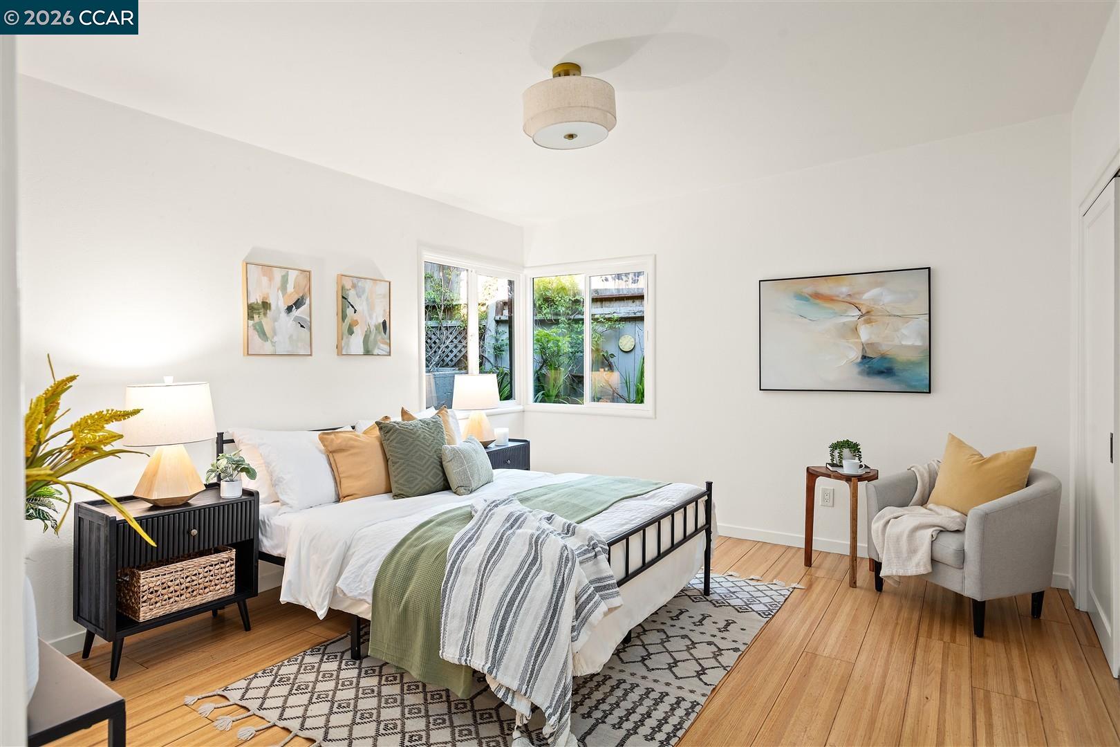 Detail Gallery Image 18 of 43 For 6555 Saroni Dr, Oakland,  CA 94611 - 3 Beds | 2 Baths