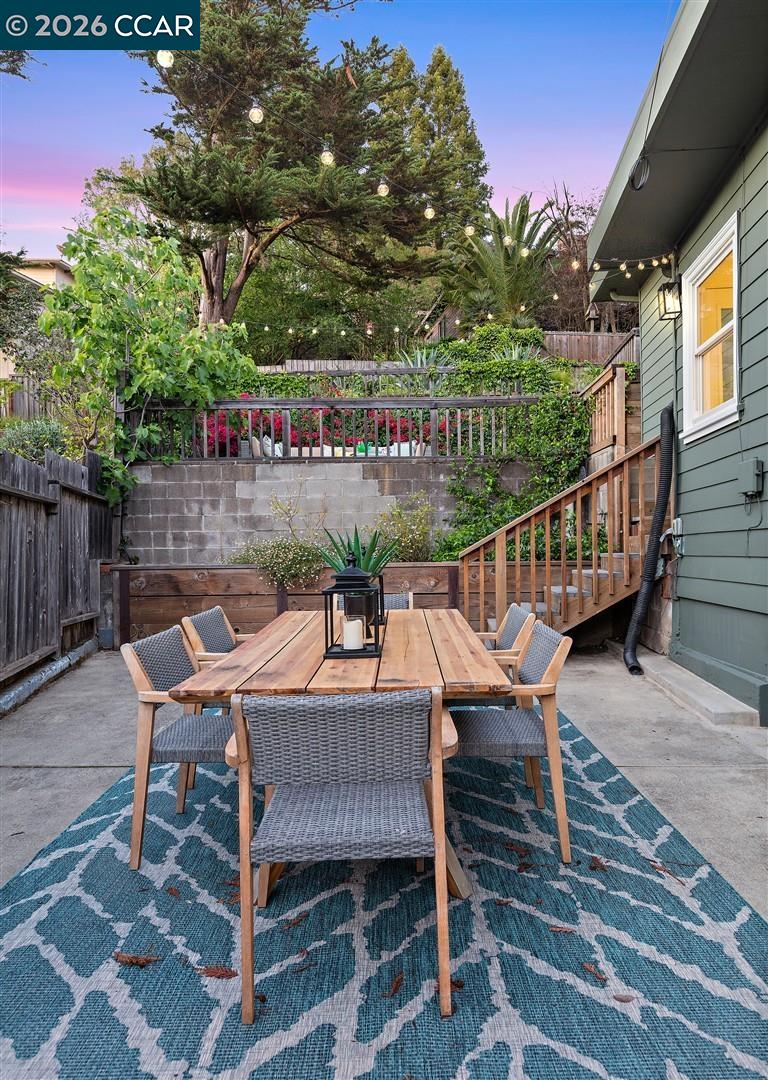 Detail Gallery Image 33 of 43 For 6555 Saroni Dr, Oakland,  CA 94611 - 3 Beds | 2 Baths