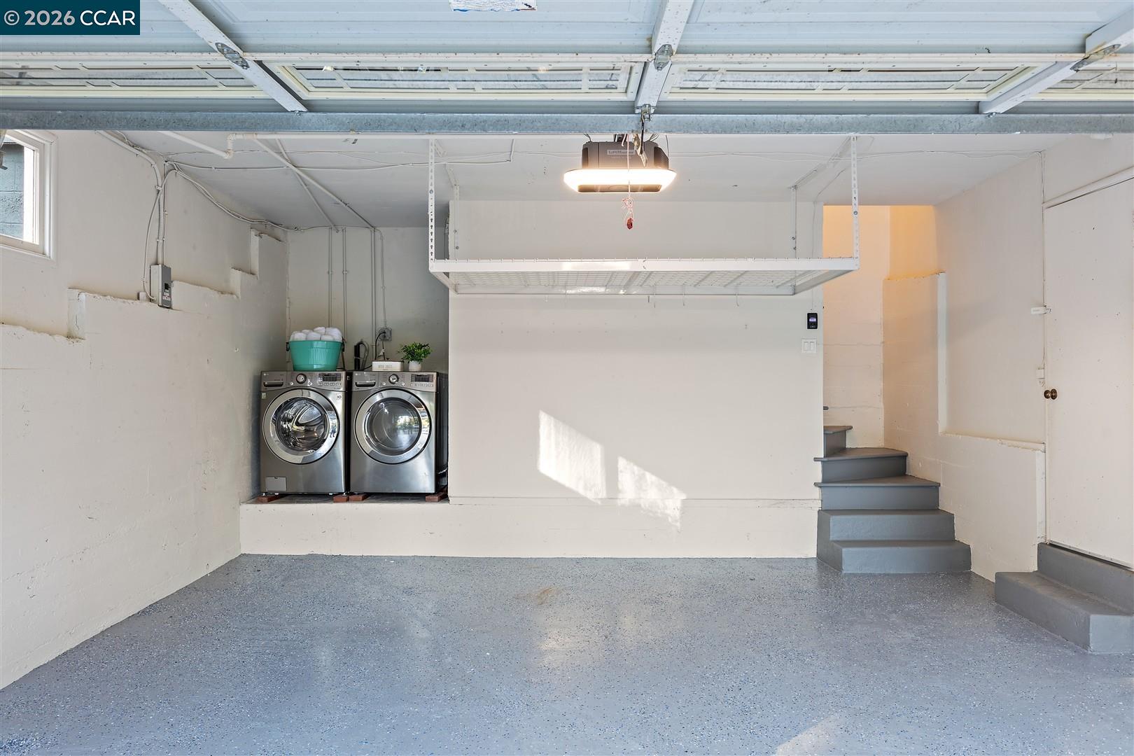 Detail Gallery Image 38 of 43 For 6555 Saroni Dr, Oakland,  CA 94611 - 3 Beds | 2 Baths