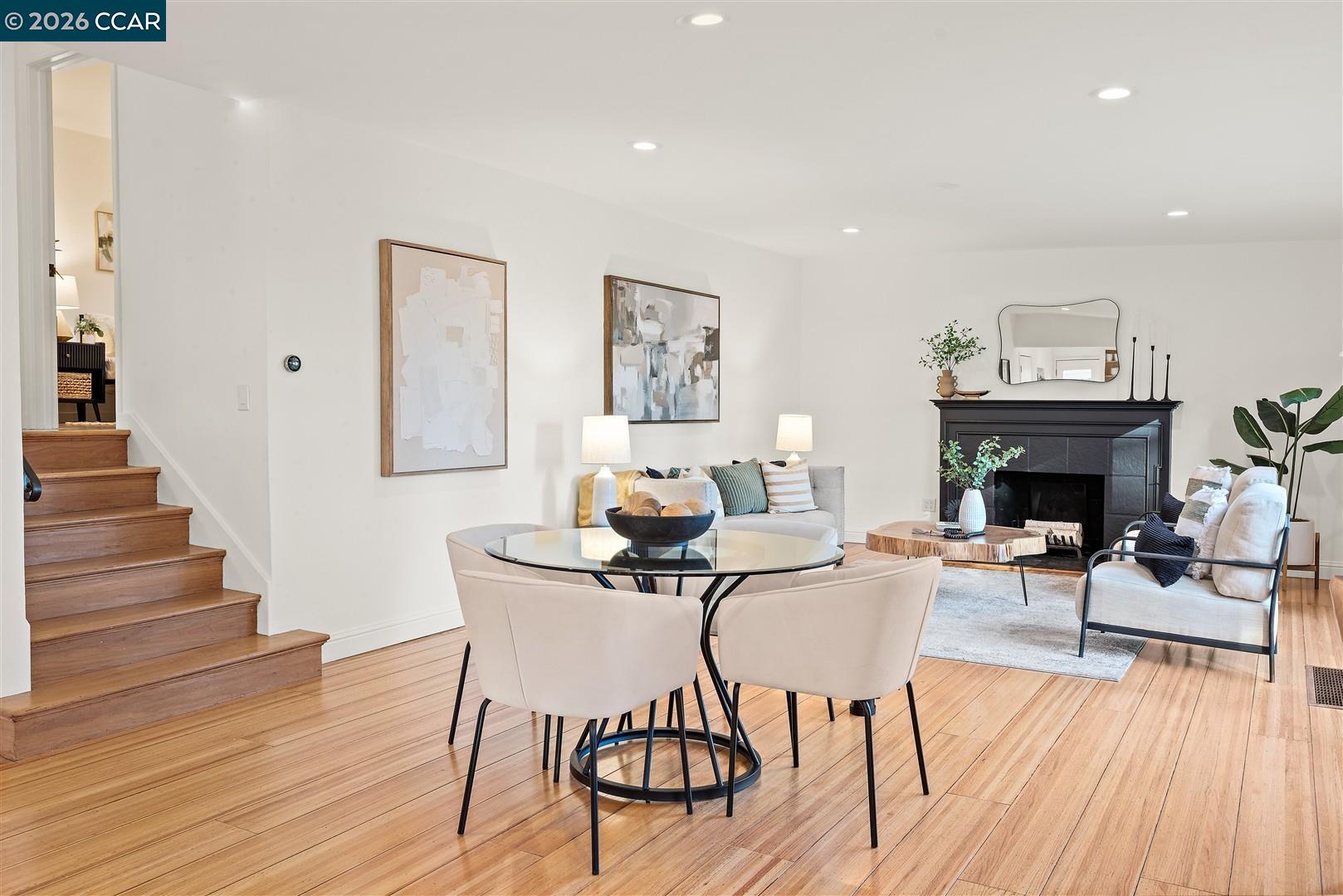 Detail Gallery Image 10 of 43 For 6555 Saroni Dr, Oakland,  CA 94611 - 3 Beds | 2 Baths