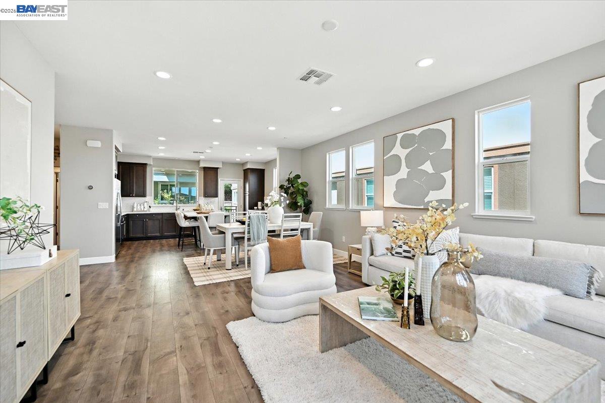 Photo #9: 41131317 Listing: Photo #9