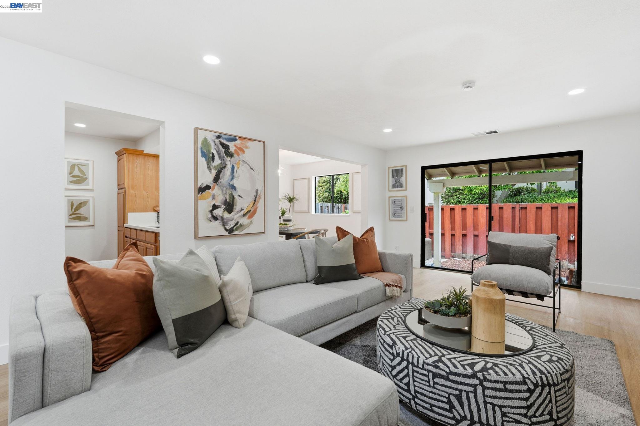 Photo #9: 41131318 Listing: Photo #9