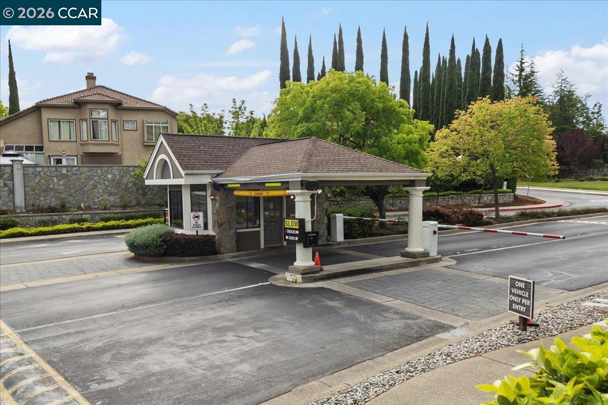 Detail Gallery Image 24 of 33 For 106 Copper Ridge Rd, San Ramon,  CA 94582 - 2 Beds | 2/1 Baths