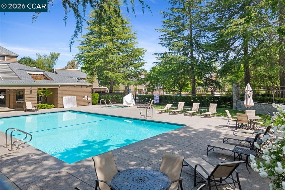 Detail Gallery Image 27 of 33 For 106 Copper Ridge Rd, San Ramon,  CA 94582 - 2 Beds | 2/1 Baths