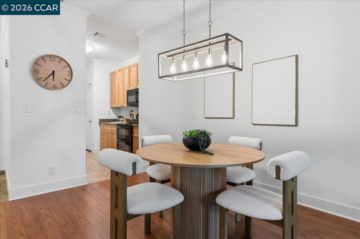 Detail Gallery Image 10 of 33 For 106 Copper Ridge Rd, San Ramon,  CA 94582 - 2 Beds | 2/1 Baths