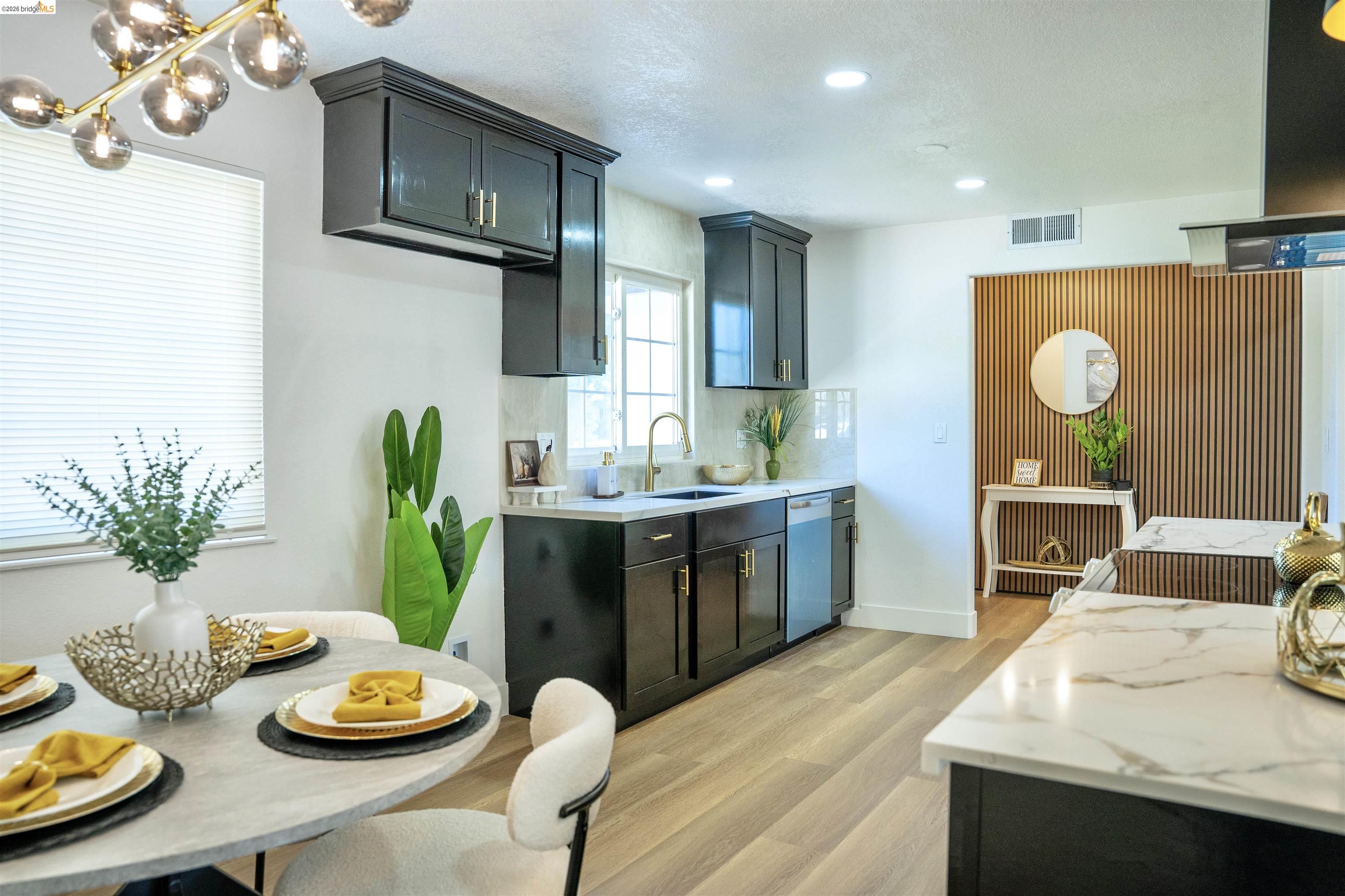 Detail Gallery Image 12 of 32 For 352 Terri Dr, Atwater,  CA 95301 - 3 Beds | 2/1 Baths