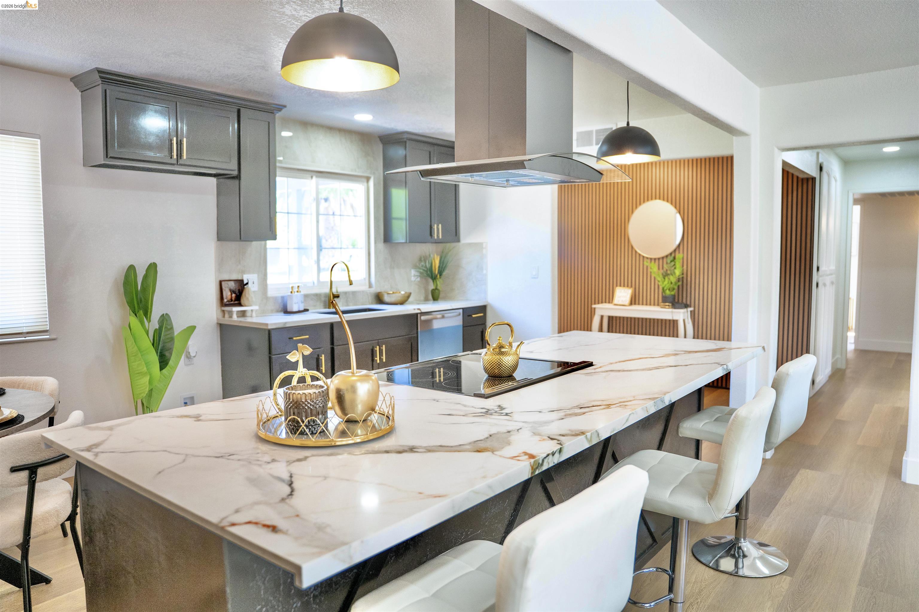 Detail Gallery Image 4 of 32 For 352 Terri Dr, Atwater,  CA 95301 - 3 Beds | 2/1 Baths