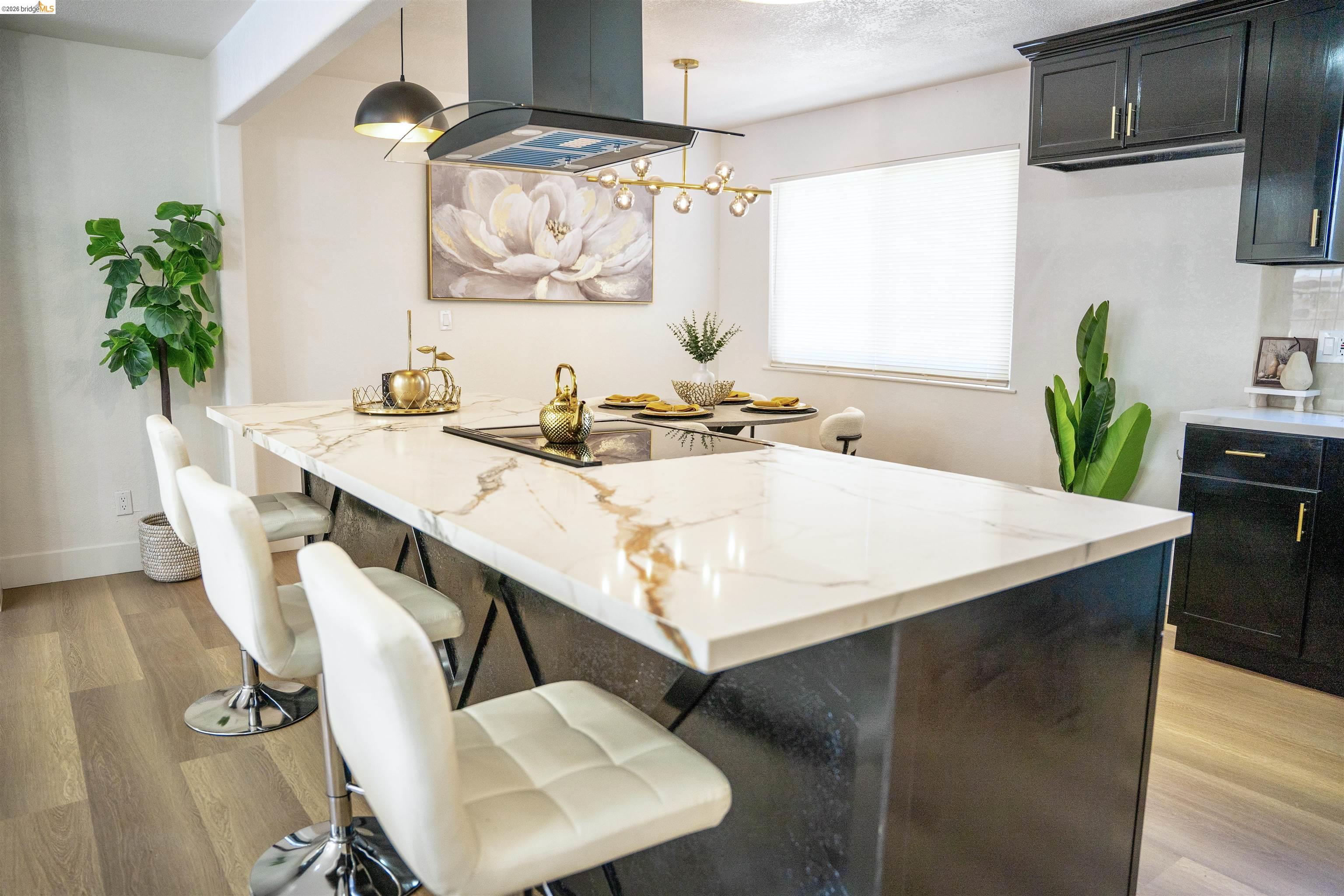 Detail Gallery Image 5 of 32 For 352 Terri Dr, Atwater,  CA 95301 - 3 Beds | 2/1 Baths