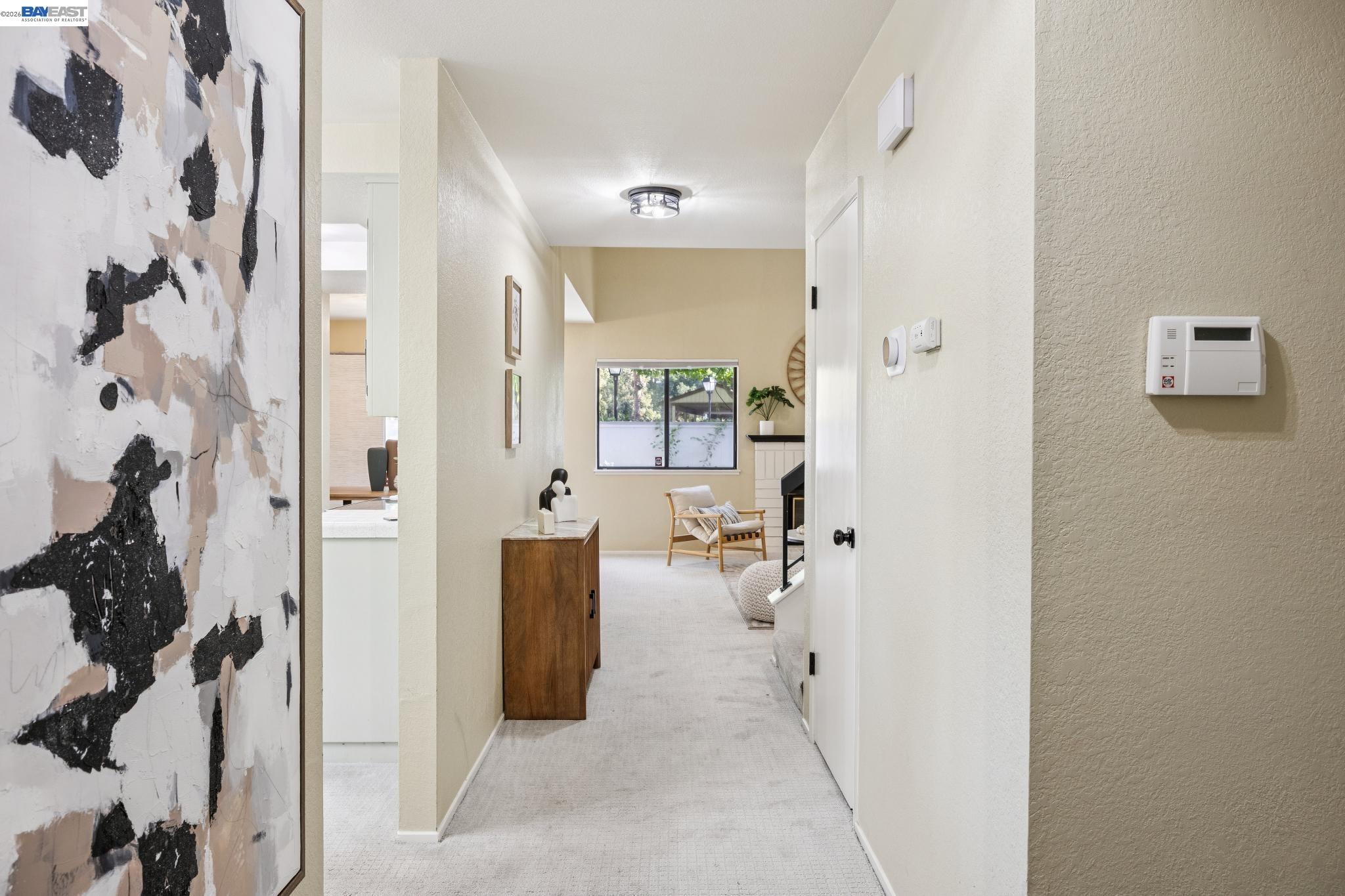 Detail Gallery Image 2 of 45 For 4926 Red Creek Dr, San Jose,  CA 95136 - 3 Beds | 2/1 Baths