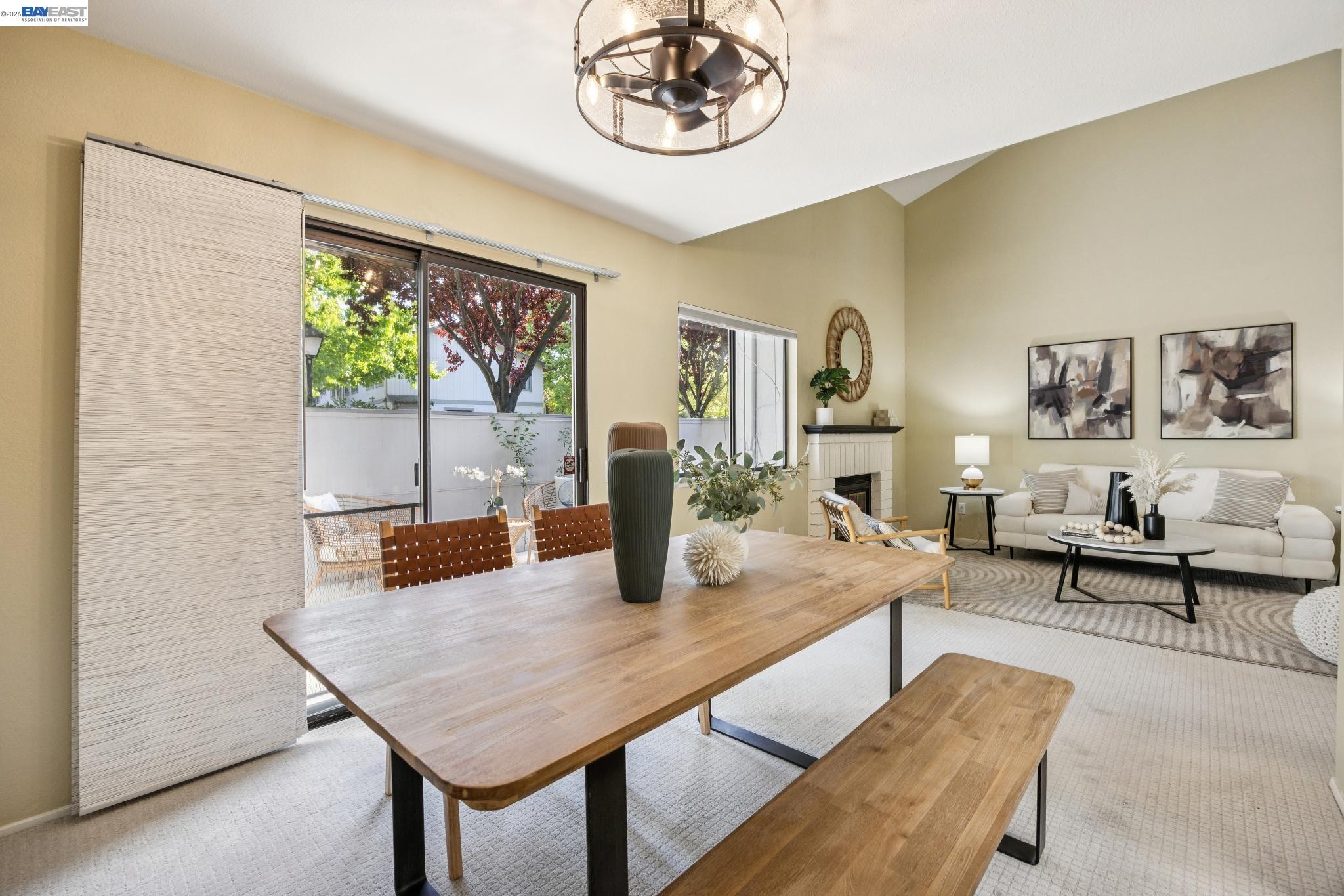 Detail Gallery Image 11 of 45 For 4926 Red Creek Dr, San Jose,  CA 95136 - 3 Beds | 2/1 Baths