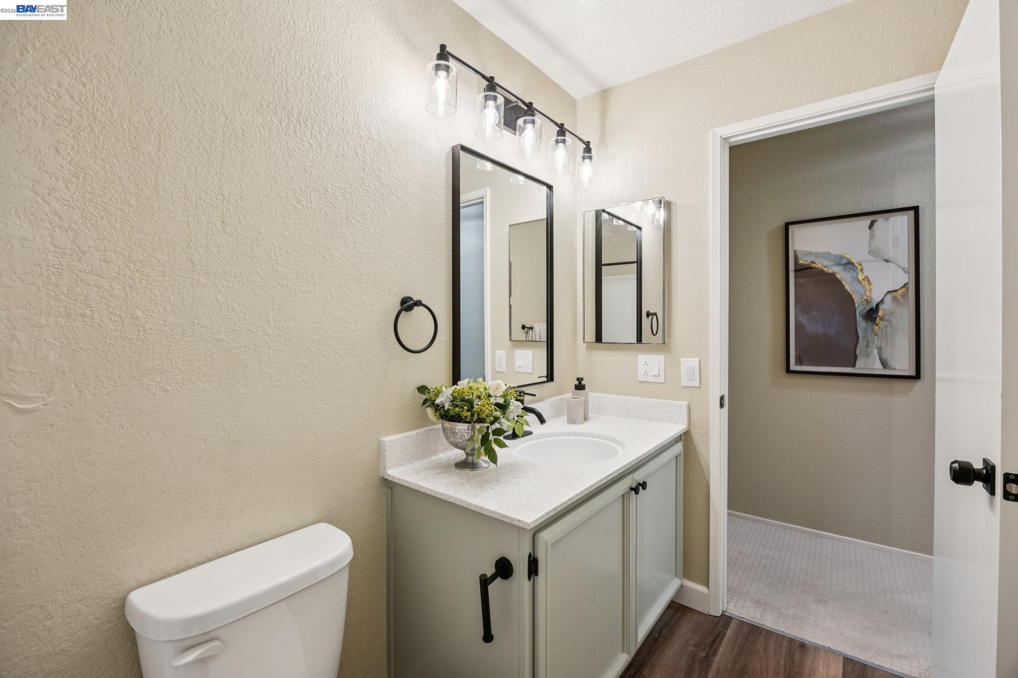 Detail Gallery Image 34 of 45 For 4926 Red Creek Dr, San Jose,  CA 95136 - 3 Beds | 2/1 Baths