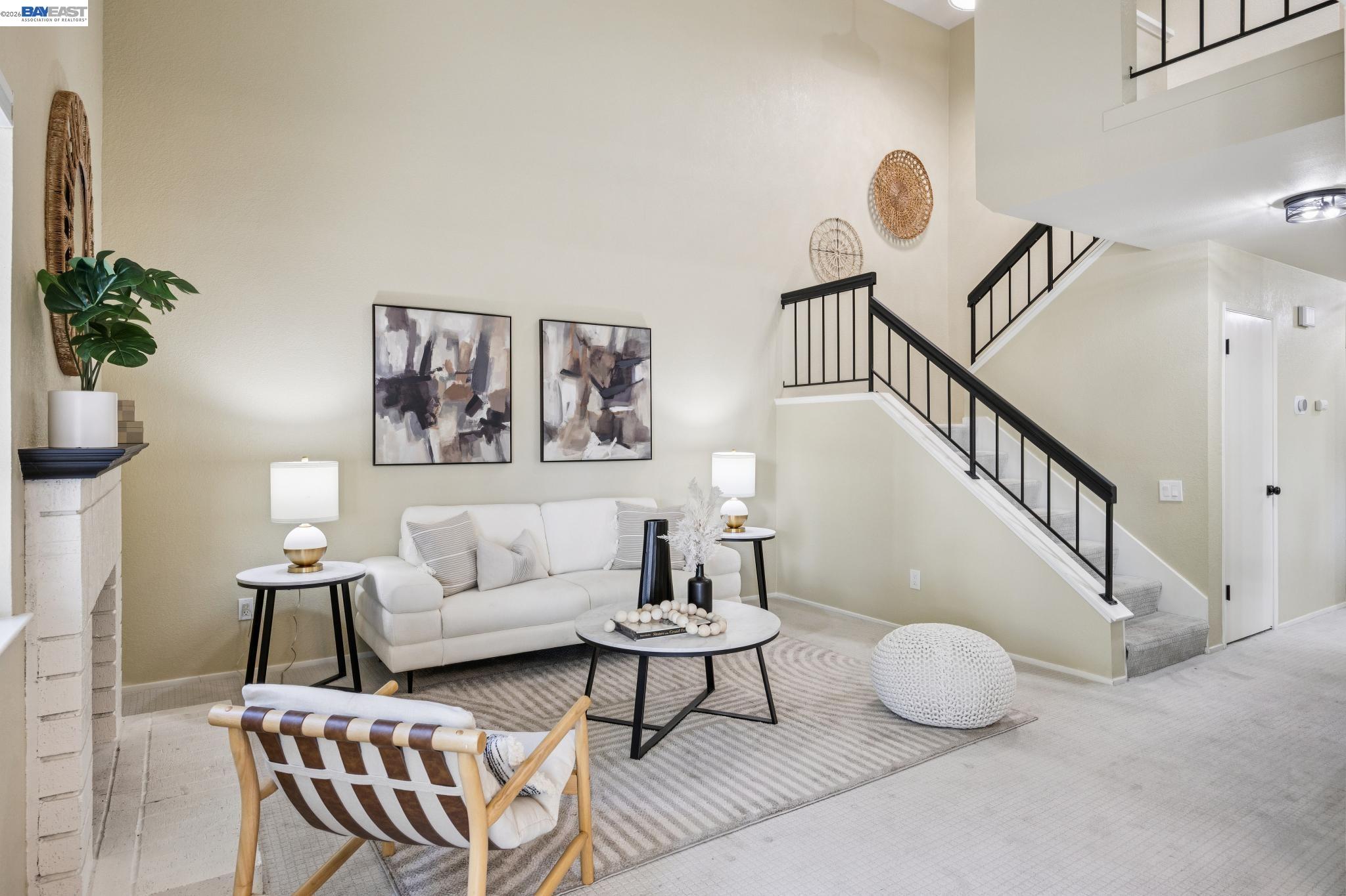 Detail Gallery Image 5 of 45 For 4926 Red Creek Dr, San Jose,  CA 95136 - 3 Beds | 2/1 Baths