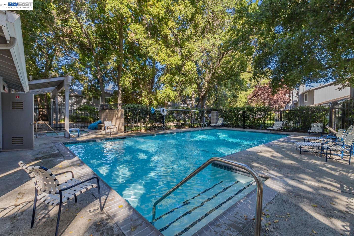 Detail Gallery Image 46 of 46 For 4926 Red Creek Dr, San Jose,  CA 95136 - 3 Beds | 2/1 Baths