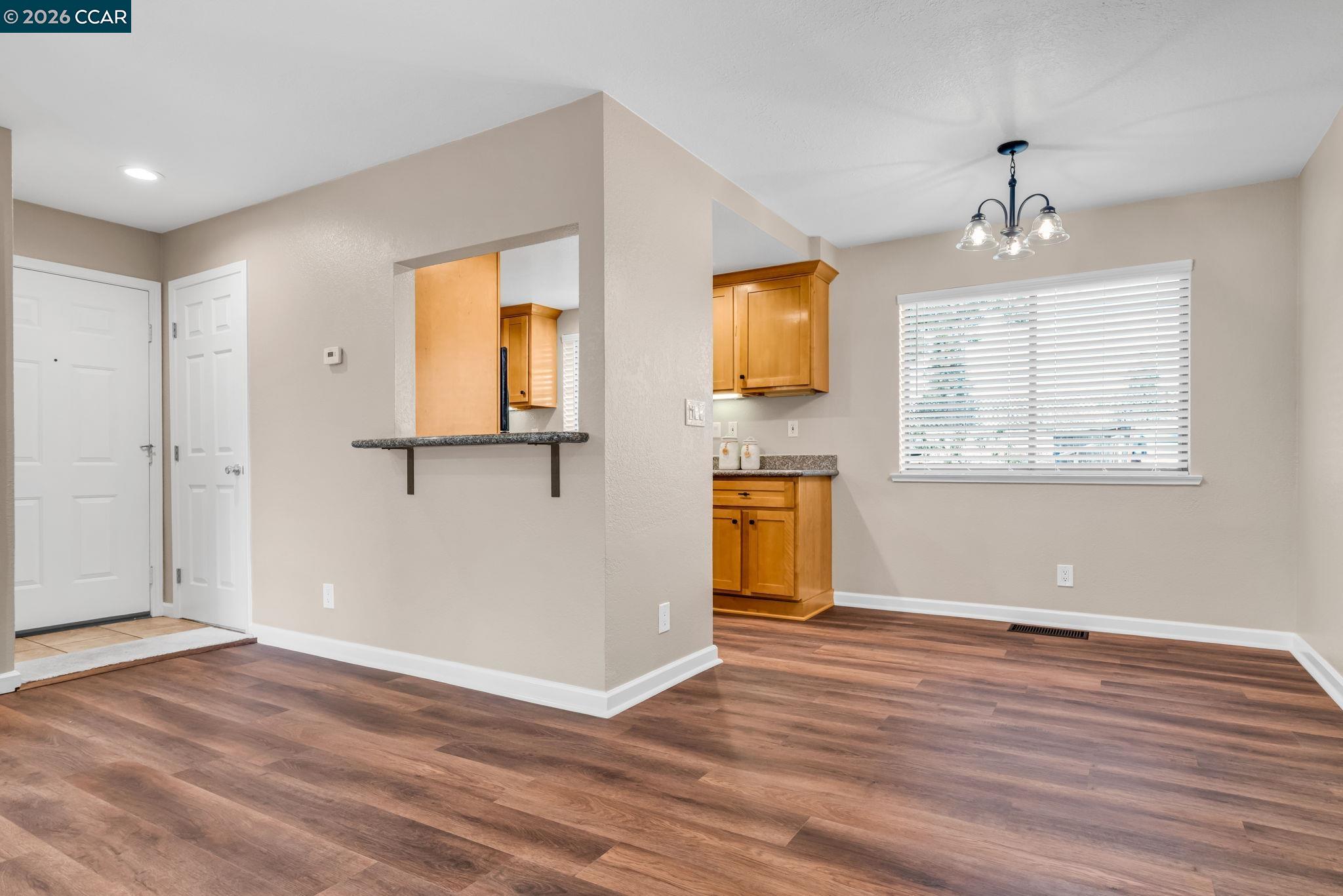 Photo #11: 41131332 Listing: Photo #11