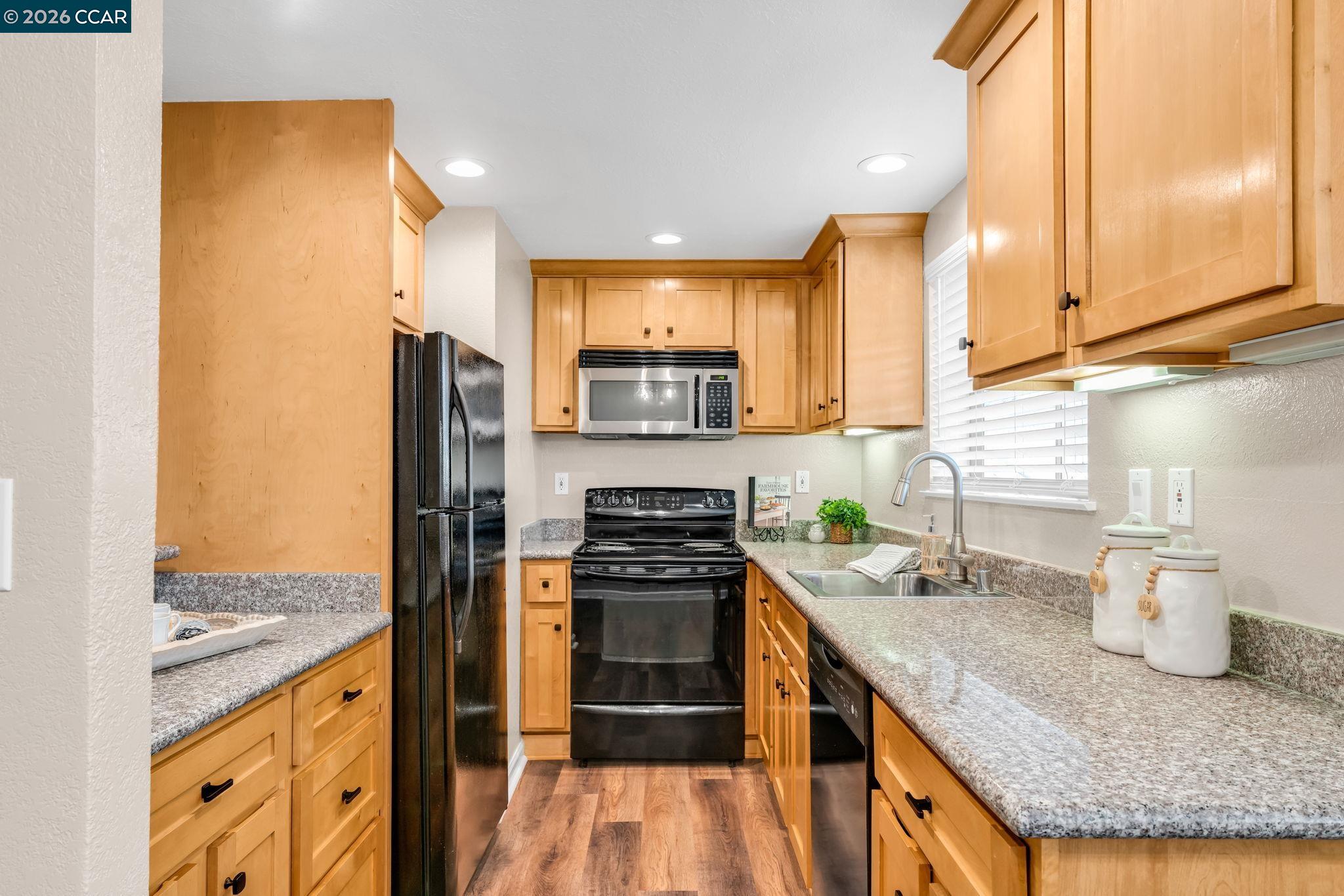 Photo #16: 41131332 Listing: Photo #16