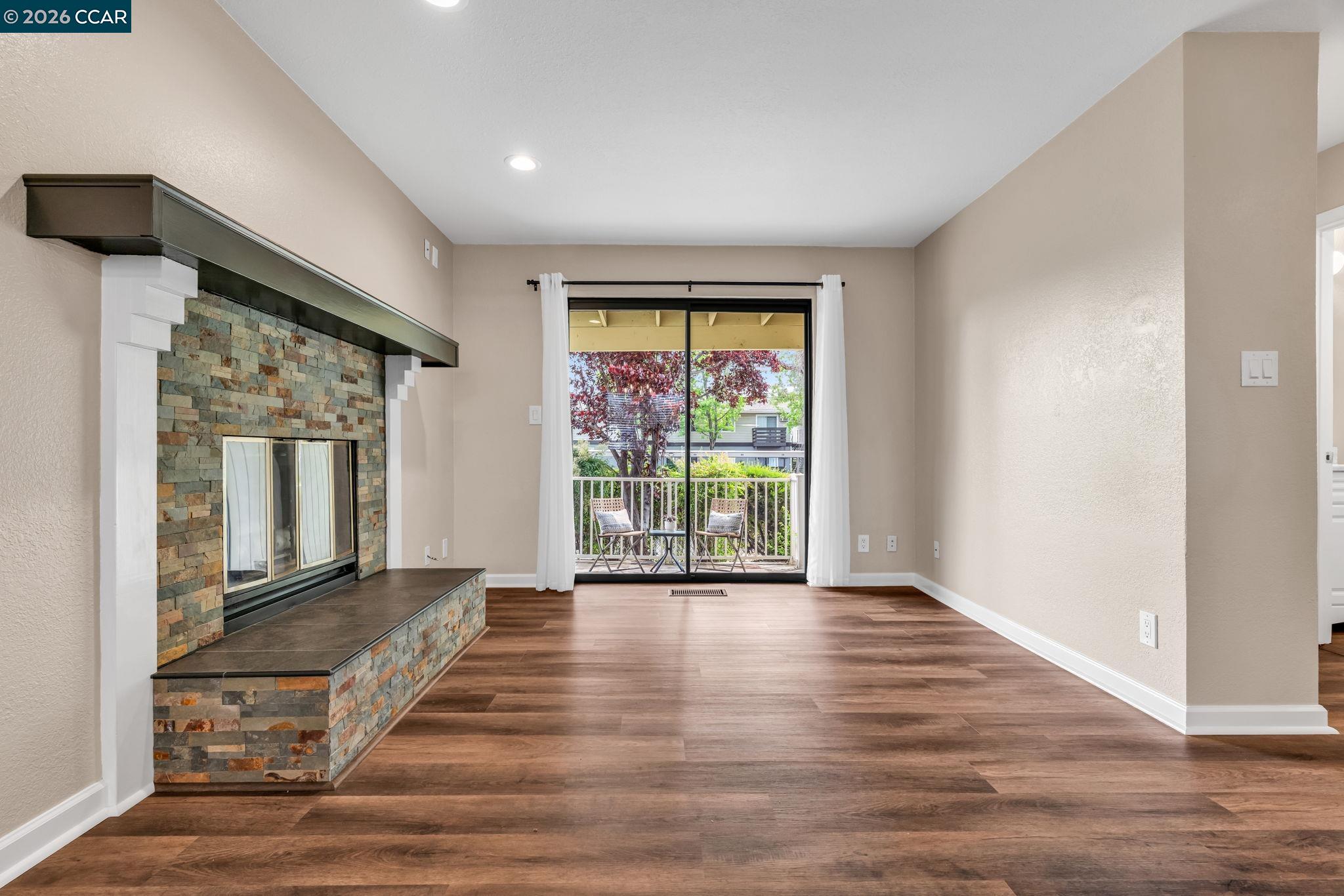 Photo #5: 41131332 Listing: Photo #5