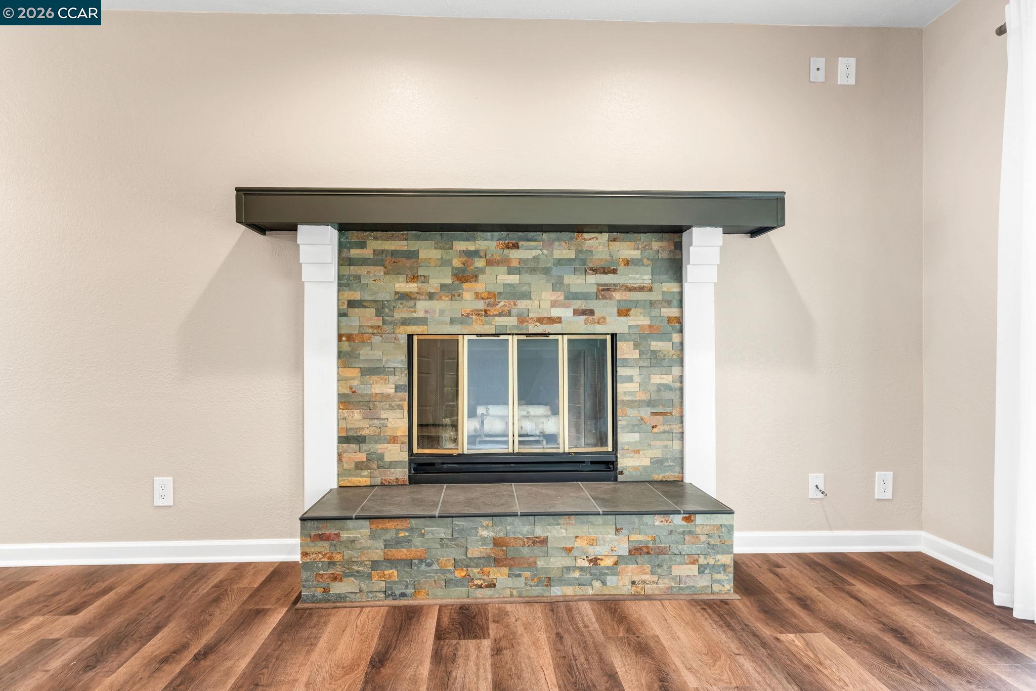 Photo #8: 41131332 Listing: Photo #8