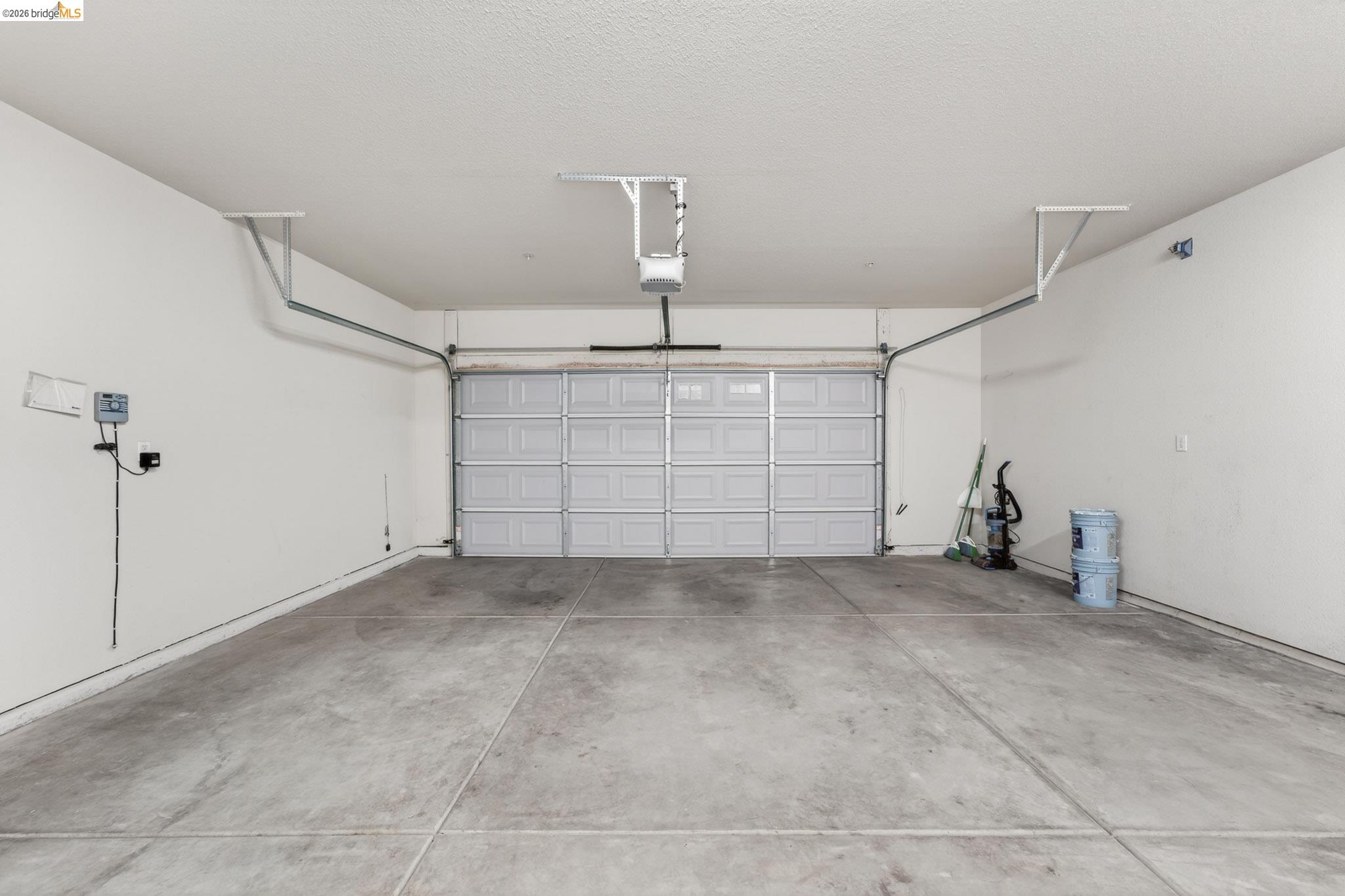 Detail Gallery Image 16 of 16 For 813 S School St, Lodi,  CA 95240 - 3 Beds | 2 Baths