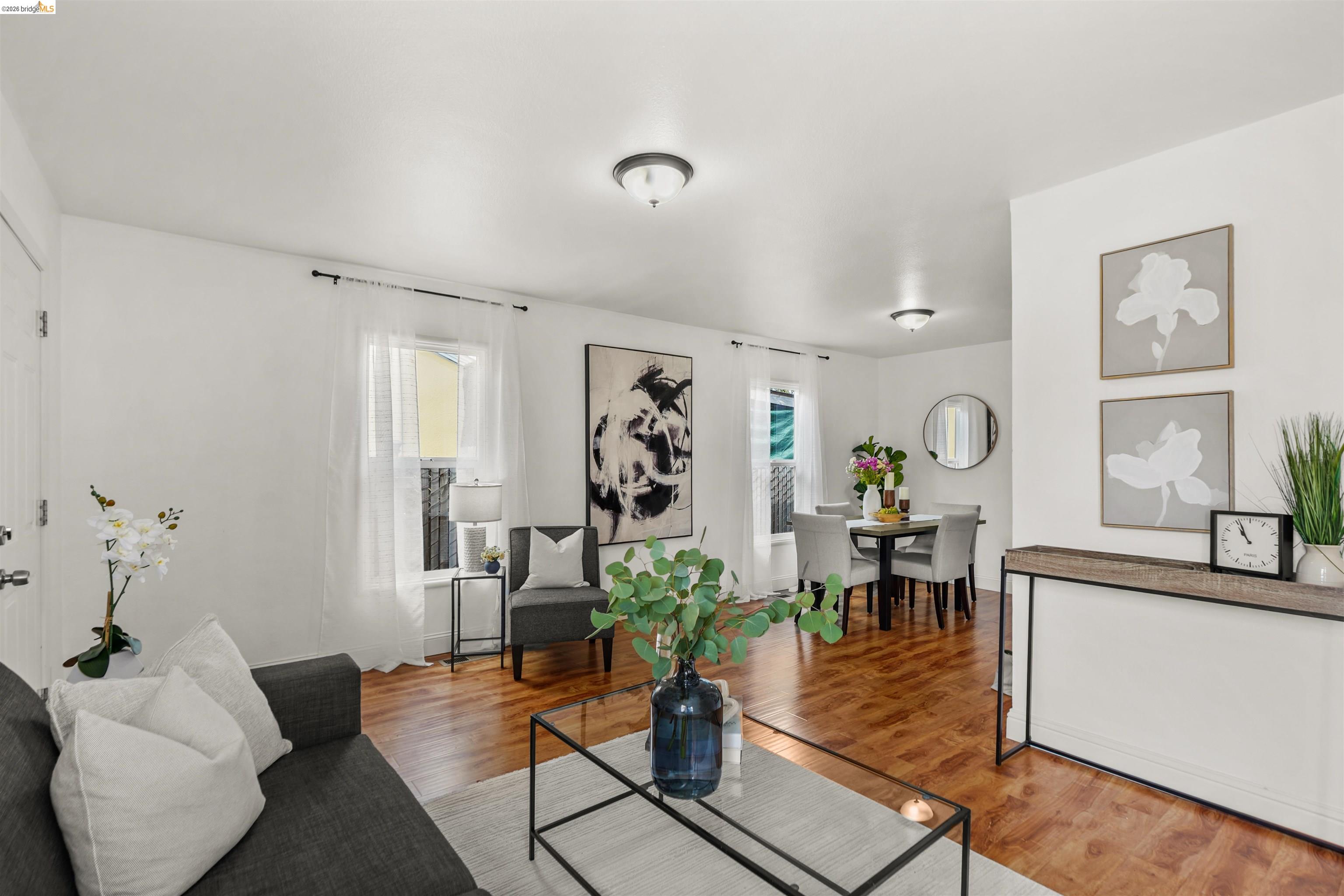 Detail Gallery Image 2 of 39 For 2339 Mcbryde Ave, Richmond,  CA 94804 - 2 Beds | 1 Baths