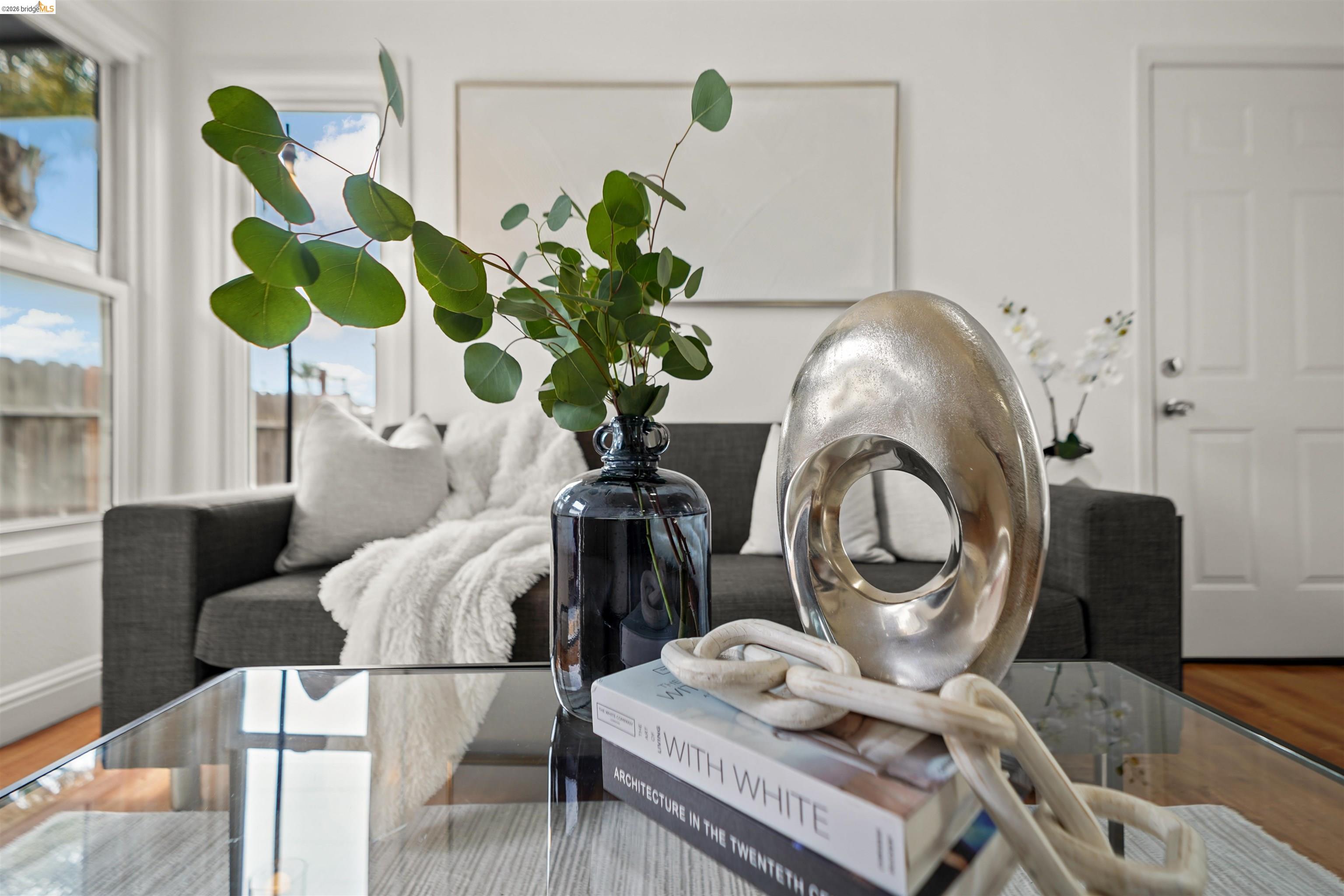 Detail Gallery Image 4 of 39 For 2339 Mcbryde Ave, Richmond,  CA 94804 - 2 Beds | 1 Baths