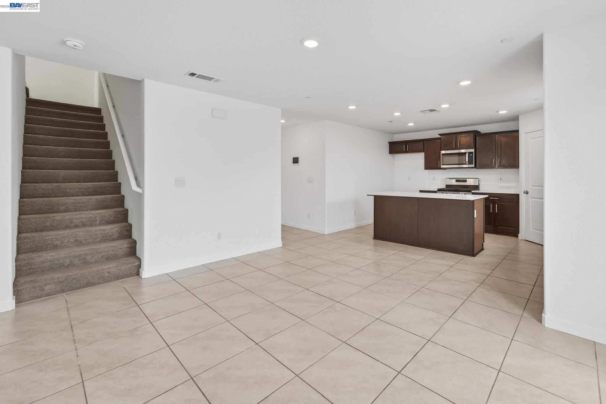 Detail Gallery Image 21 of 63 For 2280 Craig Ct, Los Banos,  CA 93635 - 5 Beds | 3/1 Baths