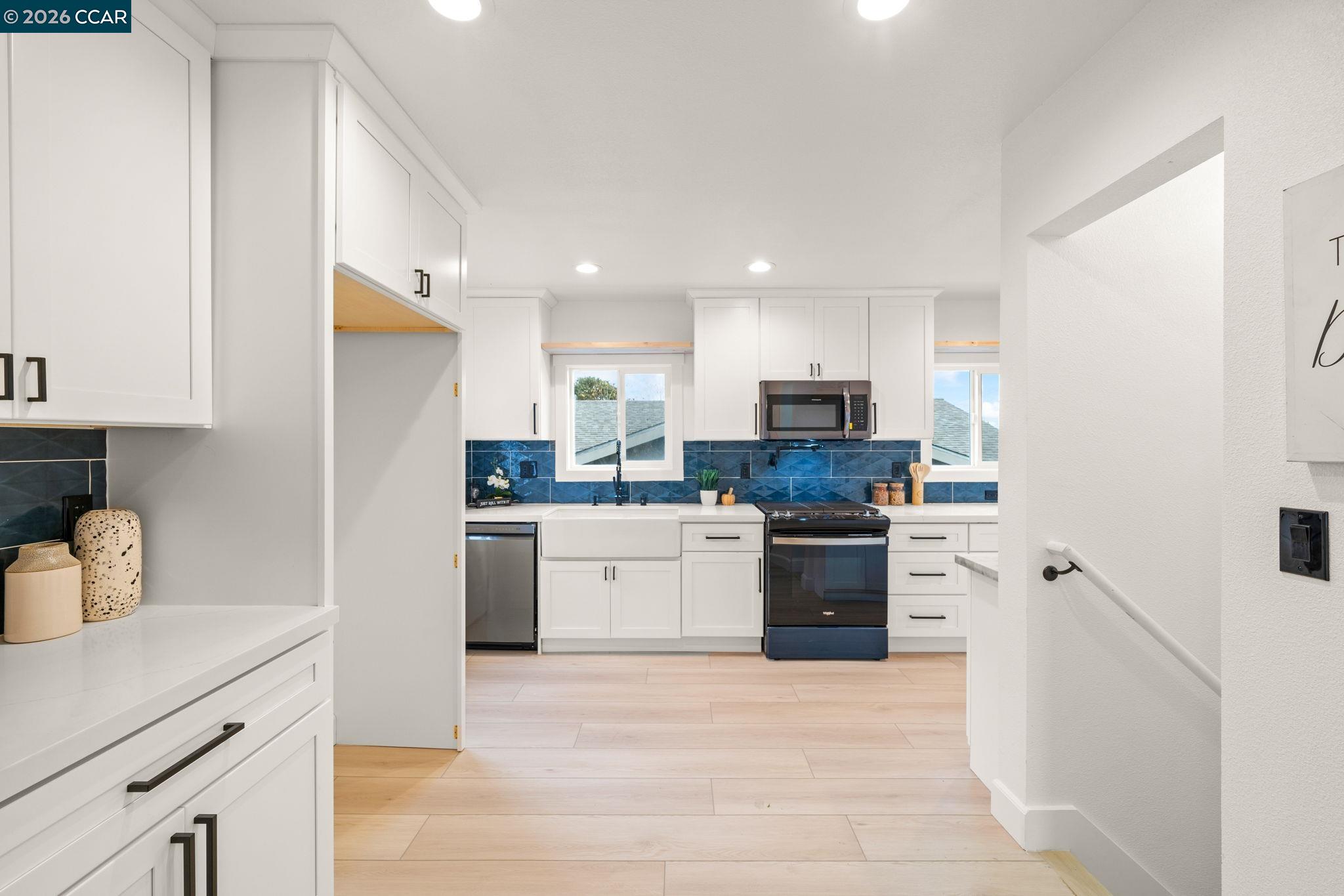 Detail Gallery Image 15 of 54 For 220 Cassady St, Vallejo,  CA 94590 - 3 Beds | 2 Baths