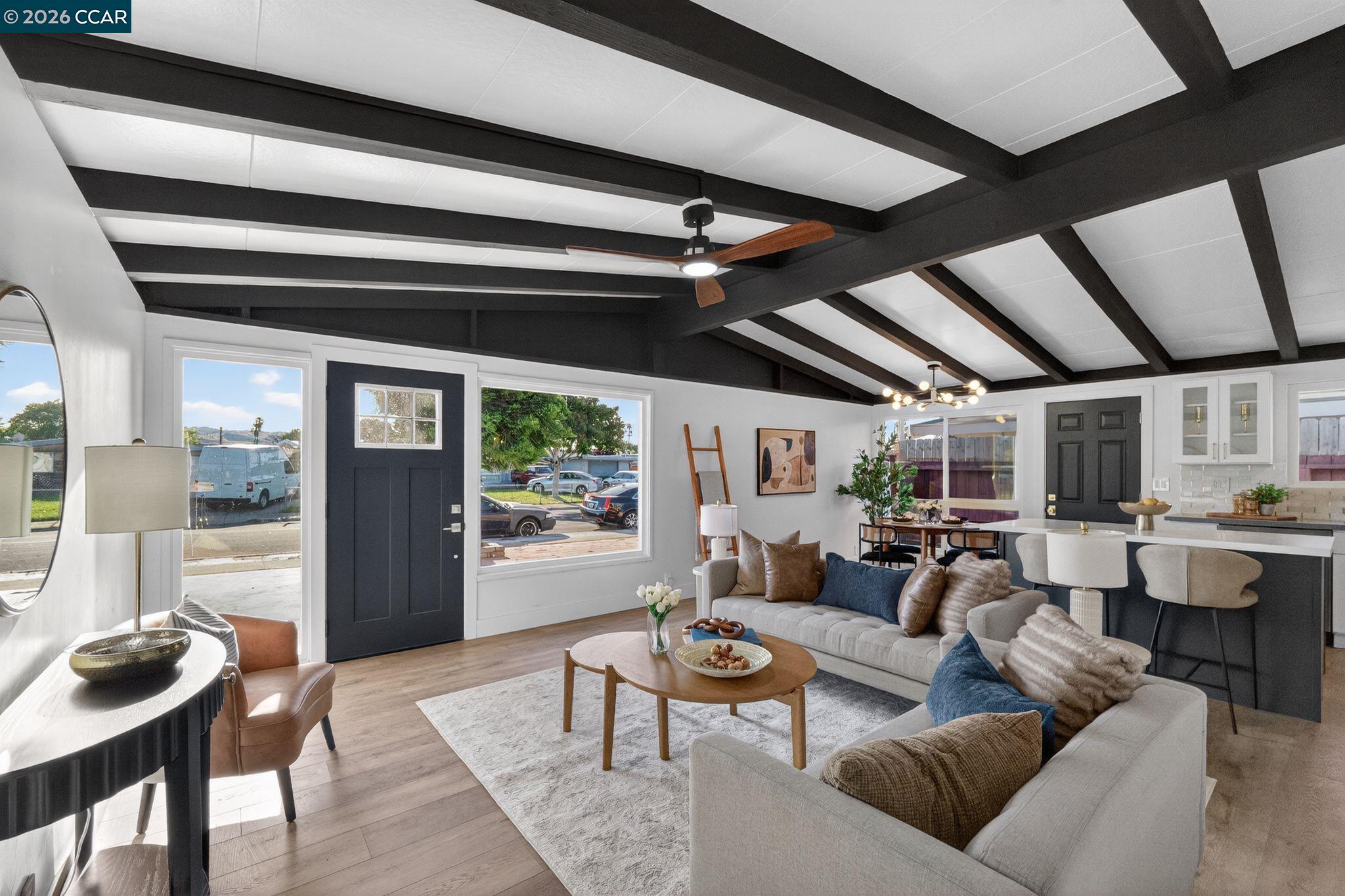 Detail Gallery Image 4 of 32 For 27891 Ormond Ave, Hayward,  CA 94544 - 3 Beds | 2 Baths