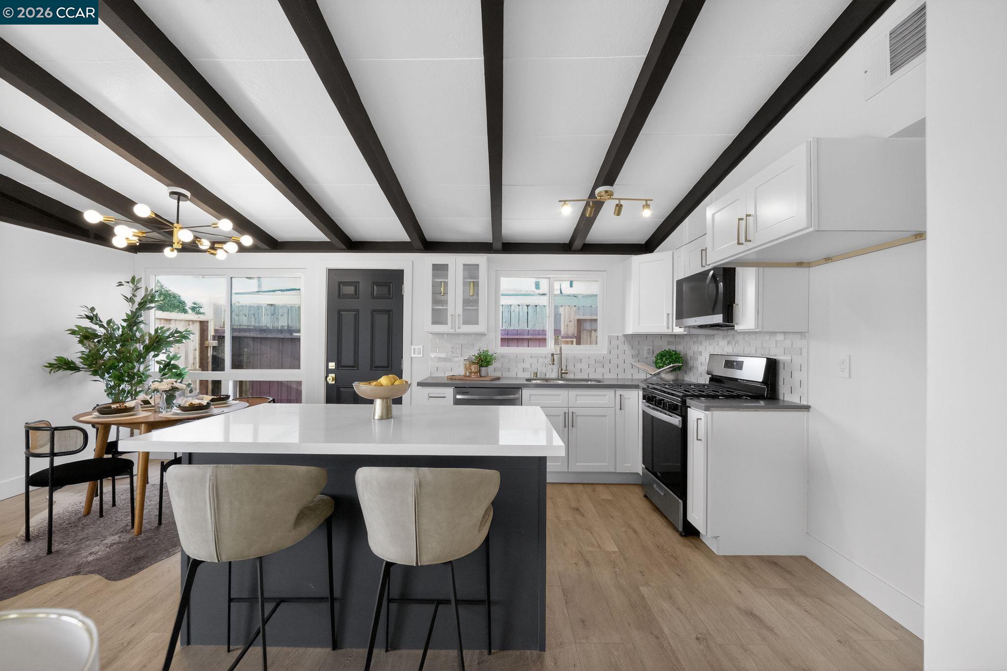 Detail Gallery Image 10 of 32 For 27891 Ormond Ave, Hayward,  CA 94544 - 3 Beds | 2 Baths