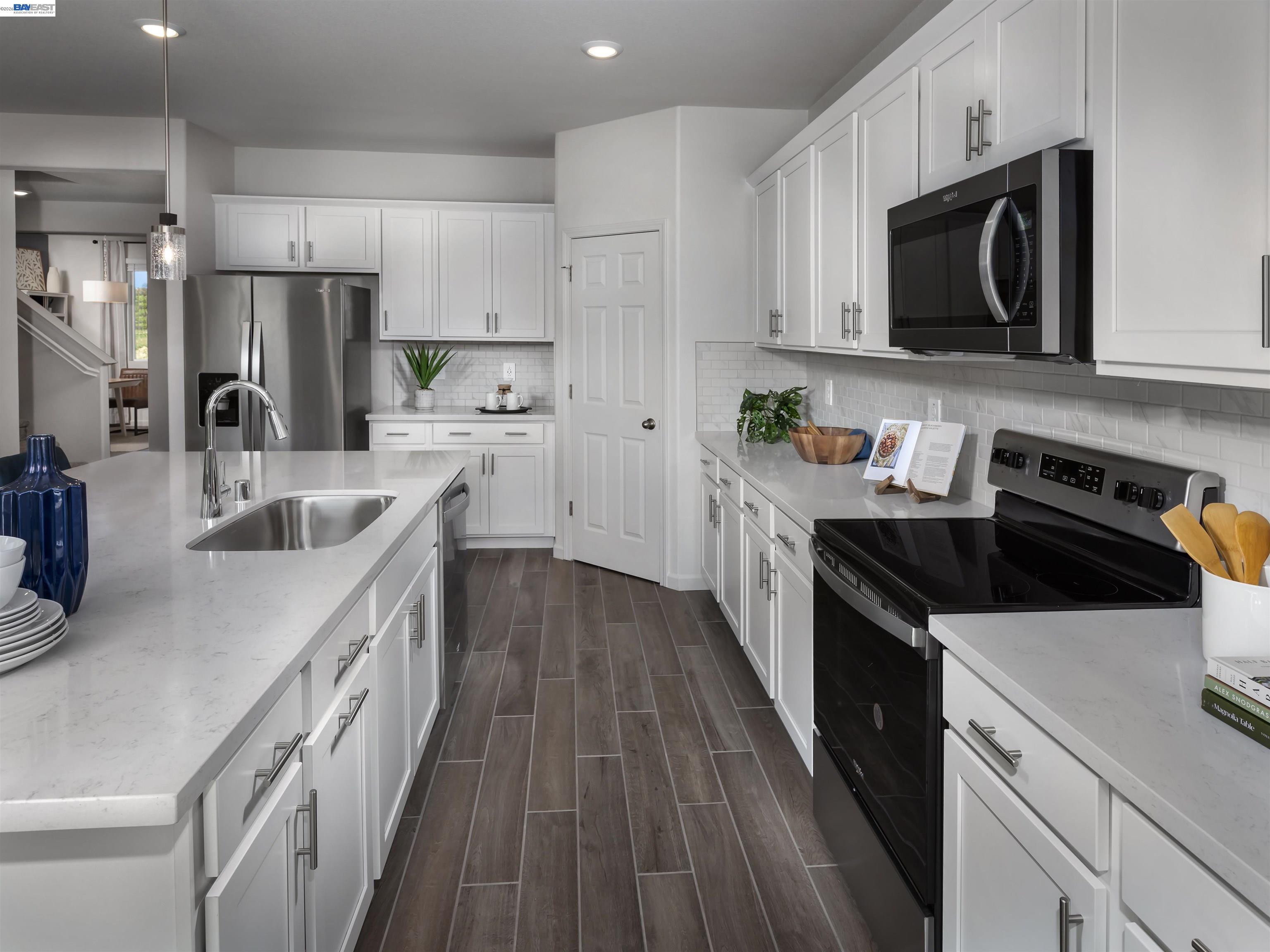 Detail Gallery Image 4 of 13 For 614 Channel Cir, Oakley,  CA 94561 - 4 Beds | 3 Baths