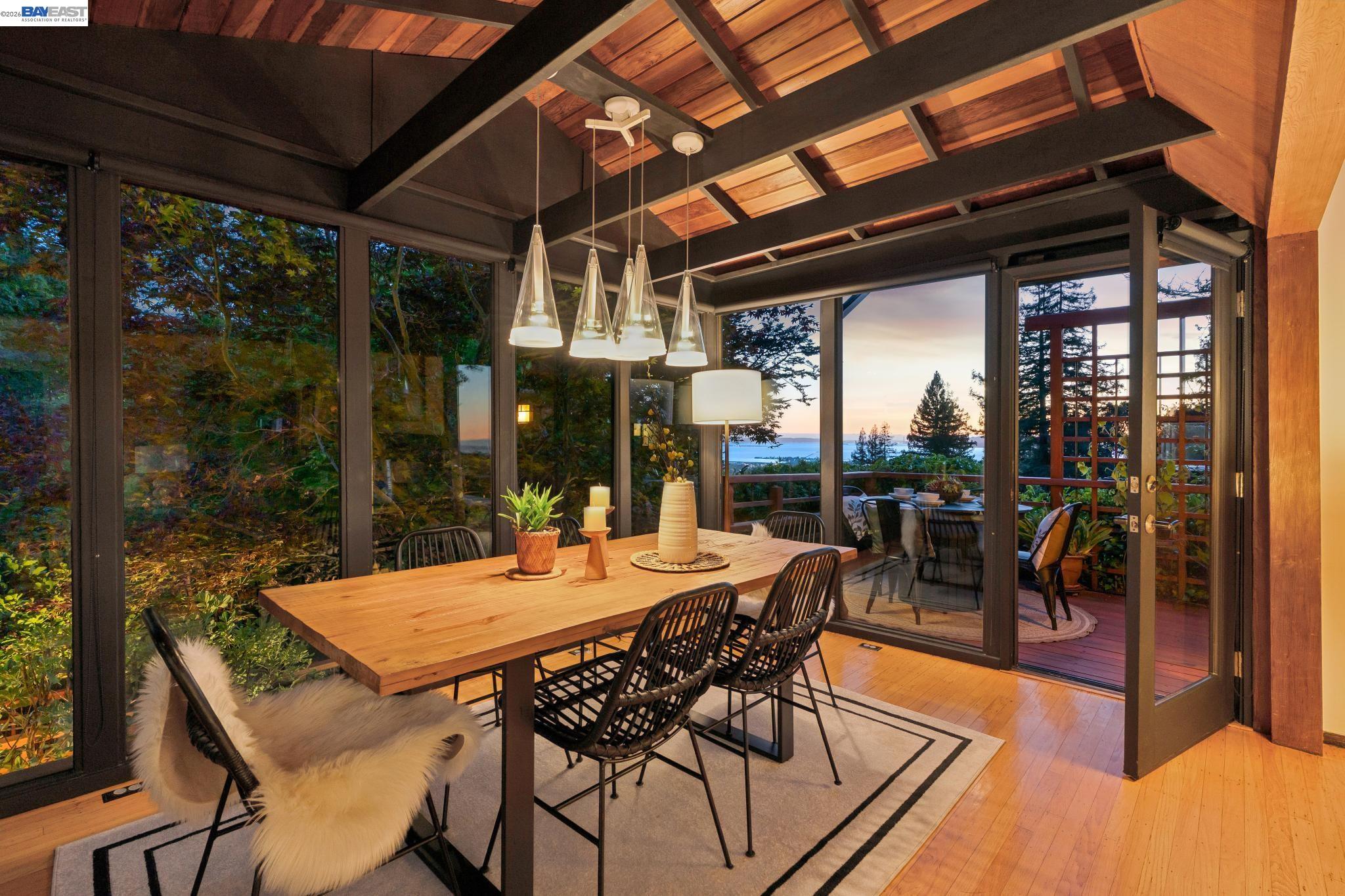 Detail Gallery Image 3 of 60 For 1166 Cragmont Avenue, Berkeley,  CA 94708 - 3 Beds | 3 Baths