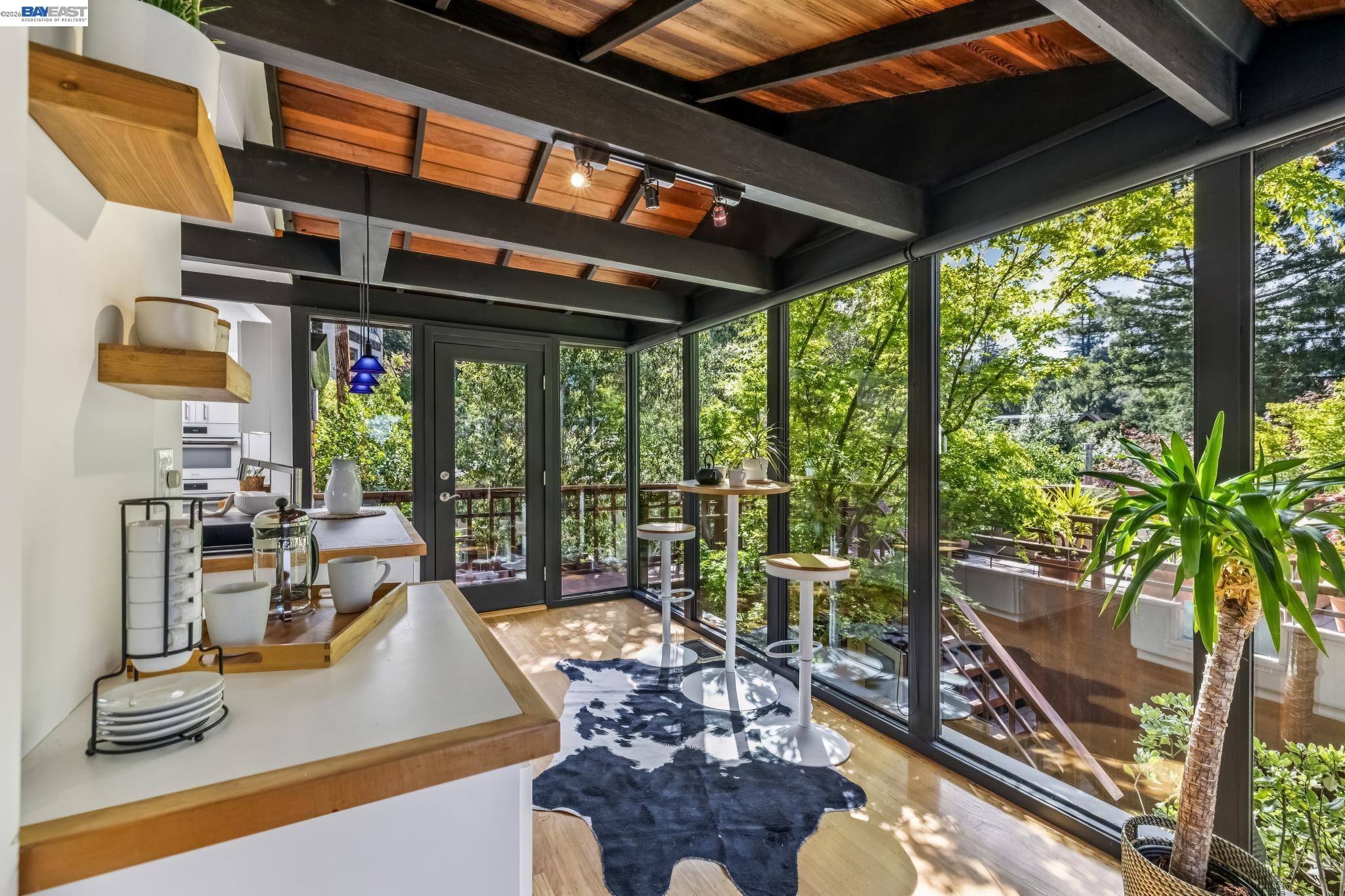 Detail Gallery Image 27 of 60 For 1166 Cragmont Avenue, Berkeley,  CA 94708 - 3 Beds | 3 Baths