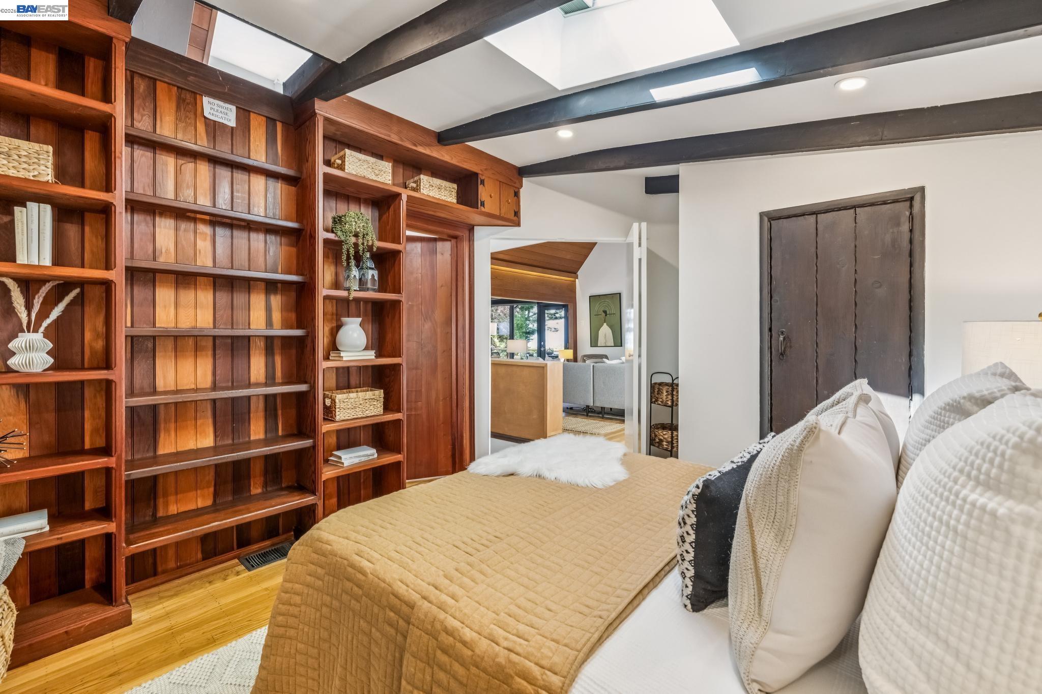 Detail Gallery Image 39 of 60 For 1166 Cragmont Avenue, Berkeley,  CA 94708 - 3 Beds | 3 Baths