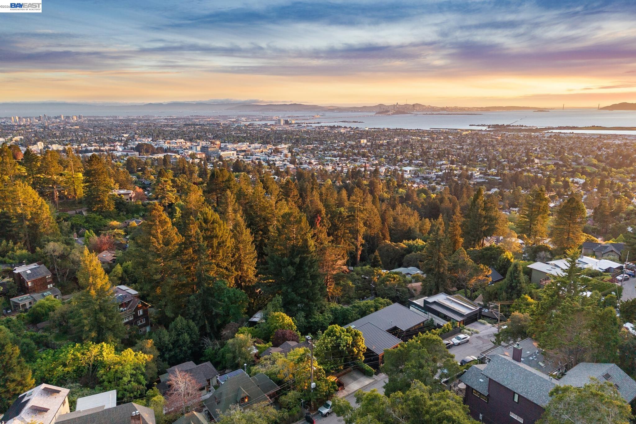 Detail Gallery Image 59 of 60 For 1166 Cragmont Avenue, Berkeley,  CA 94708 - 3 Beds | 3 Baths