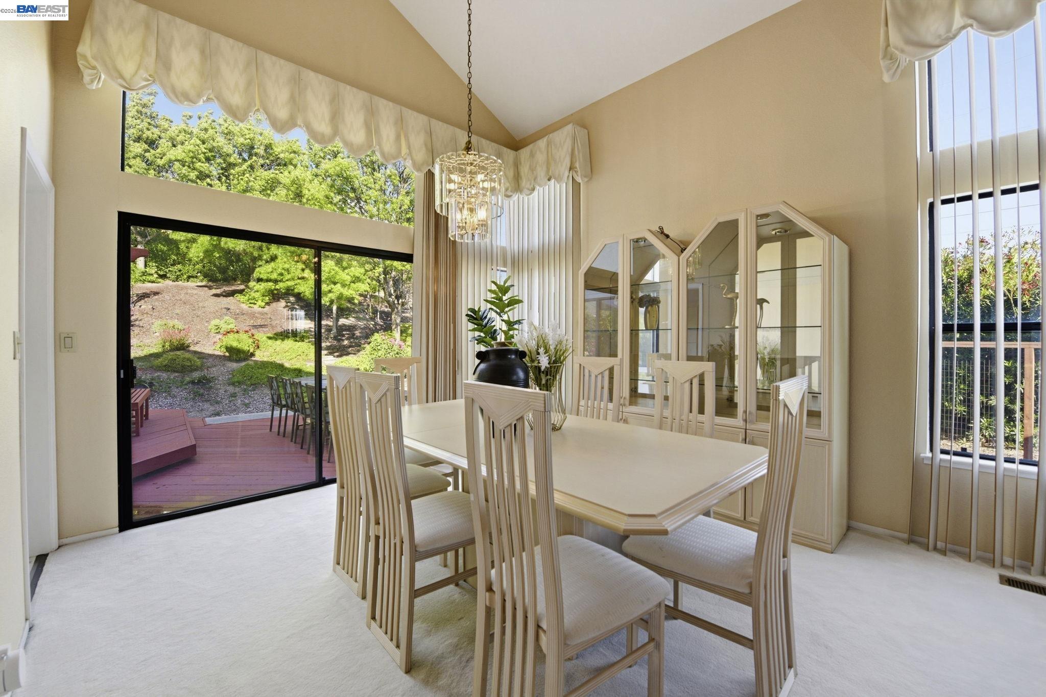 Detail Gallery Image 17 of 44 For 43884 Cameron Hills Drive, Fremont,  CA 94539-5972 - 4 Beds | 2/1 Baths