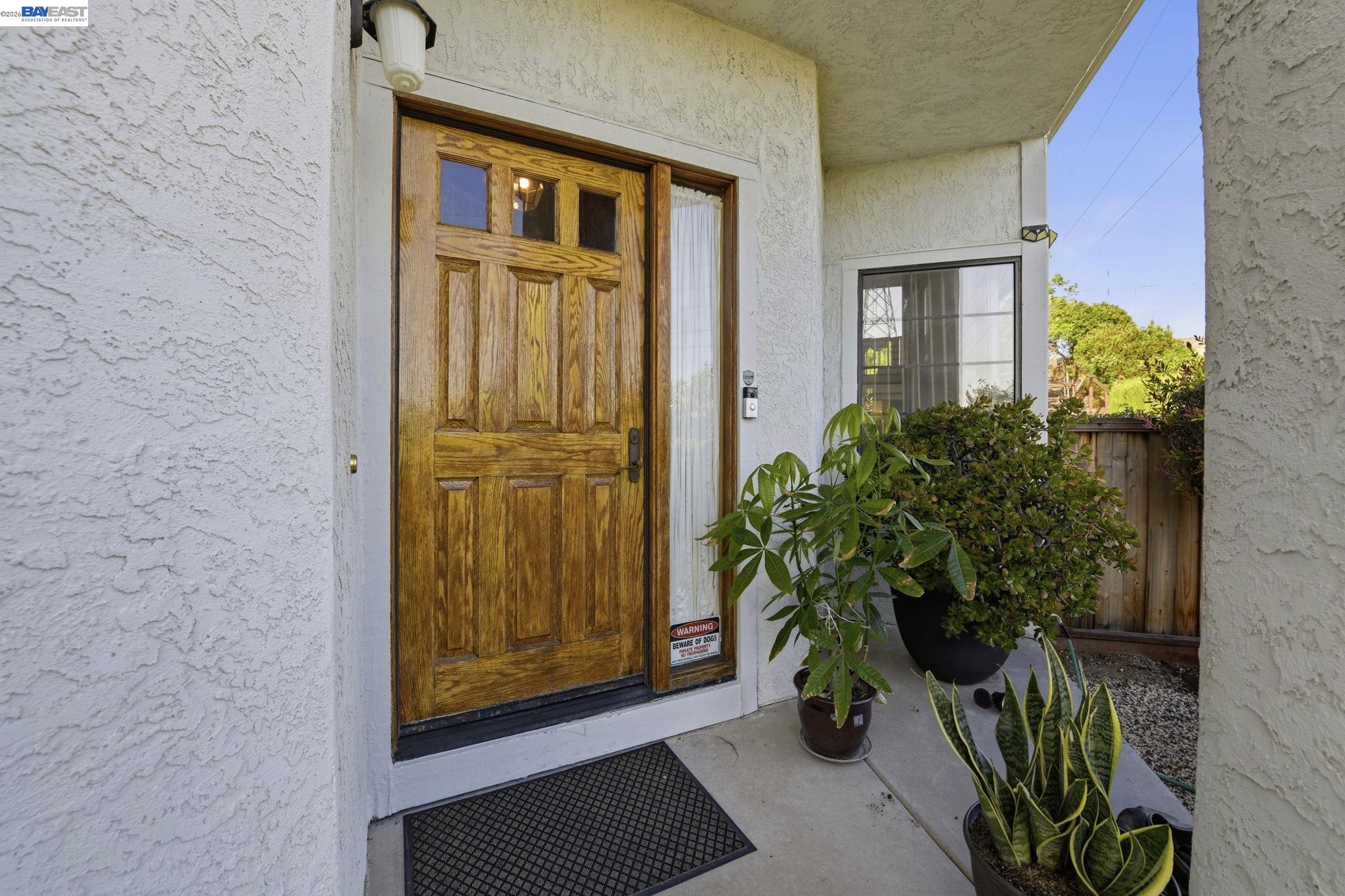 Detail Gallery Image 4 of 44 For 43884 Cameron Hills Drive, Fremont,  CA 94539-5972 - 4 Beds | 2/1 Baths