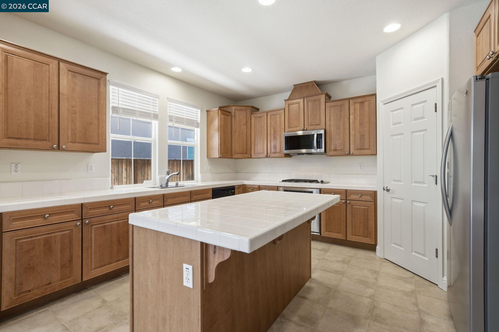 Detail Gallery Image 20 of 60 For 3808 Amerigo Ct, Antioch,  CA 94509 - 3 Beds | 2/1 Baths