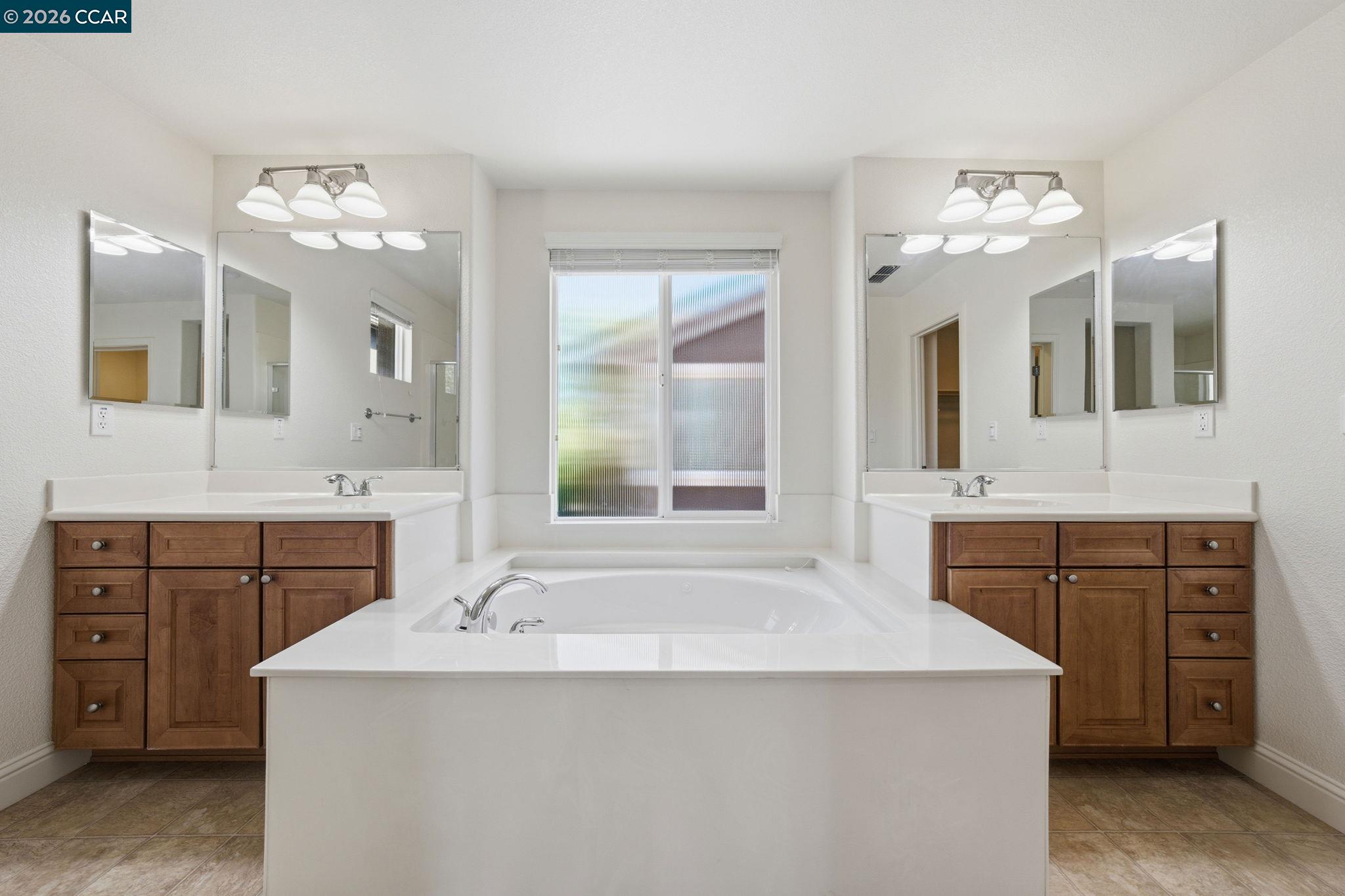 Detail Gallery Image 42 of 60 For 3808 Amerigo Ct, Antioch,  CA 94509 - 3 Beds | 2/1 Baths