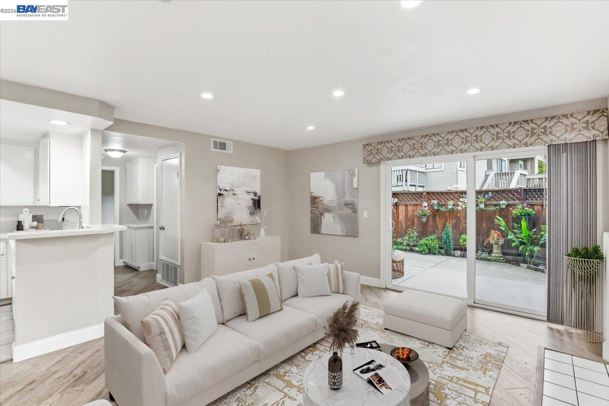 Photo #7: 41131361 Listing: Photo #7