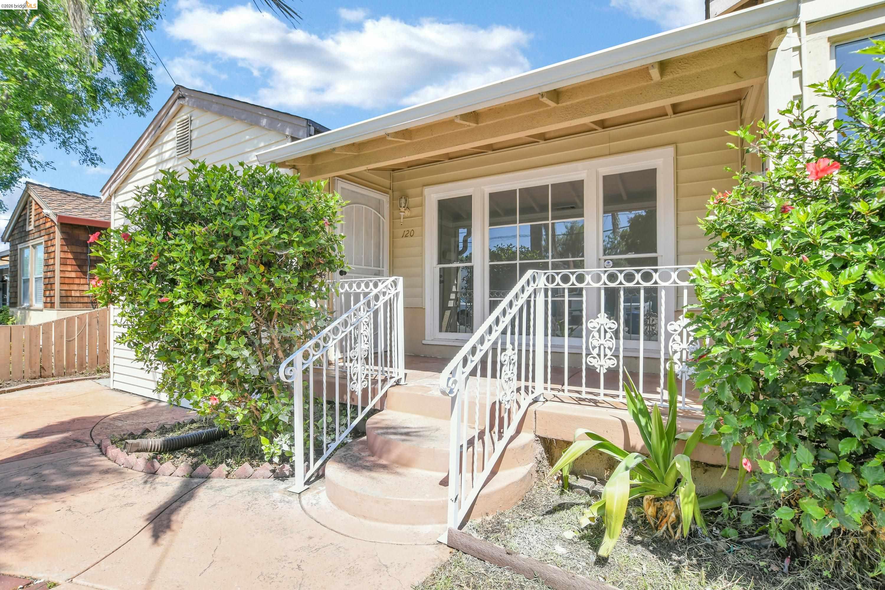 Front Image Thumbnail for EB41131366